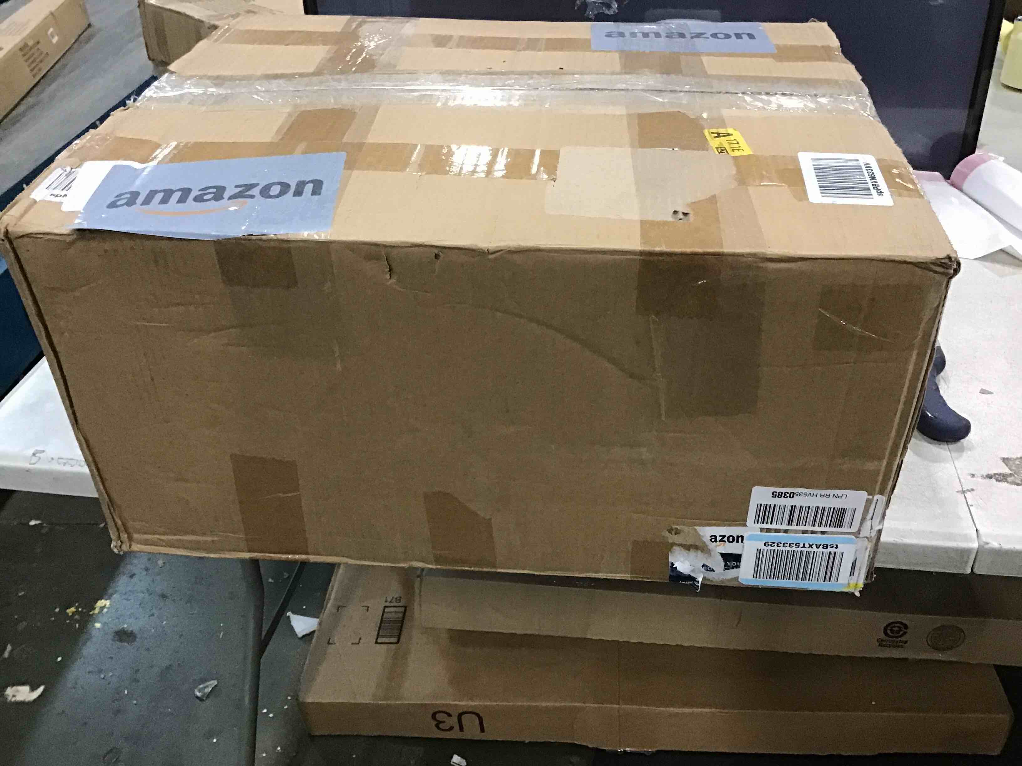 https://s3.amazonaws.com/lotting-images-prod/bidfta/RED6059794_1715437225959.jpeg