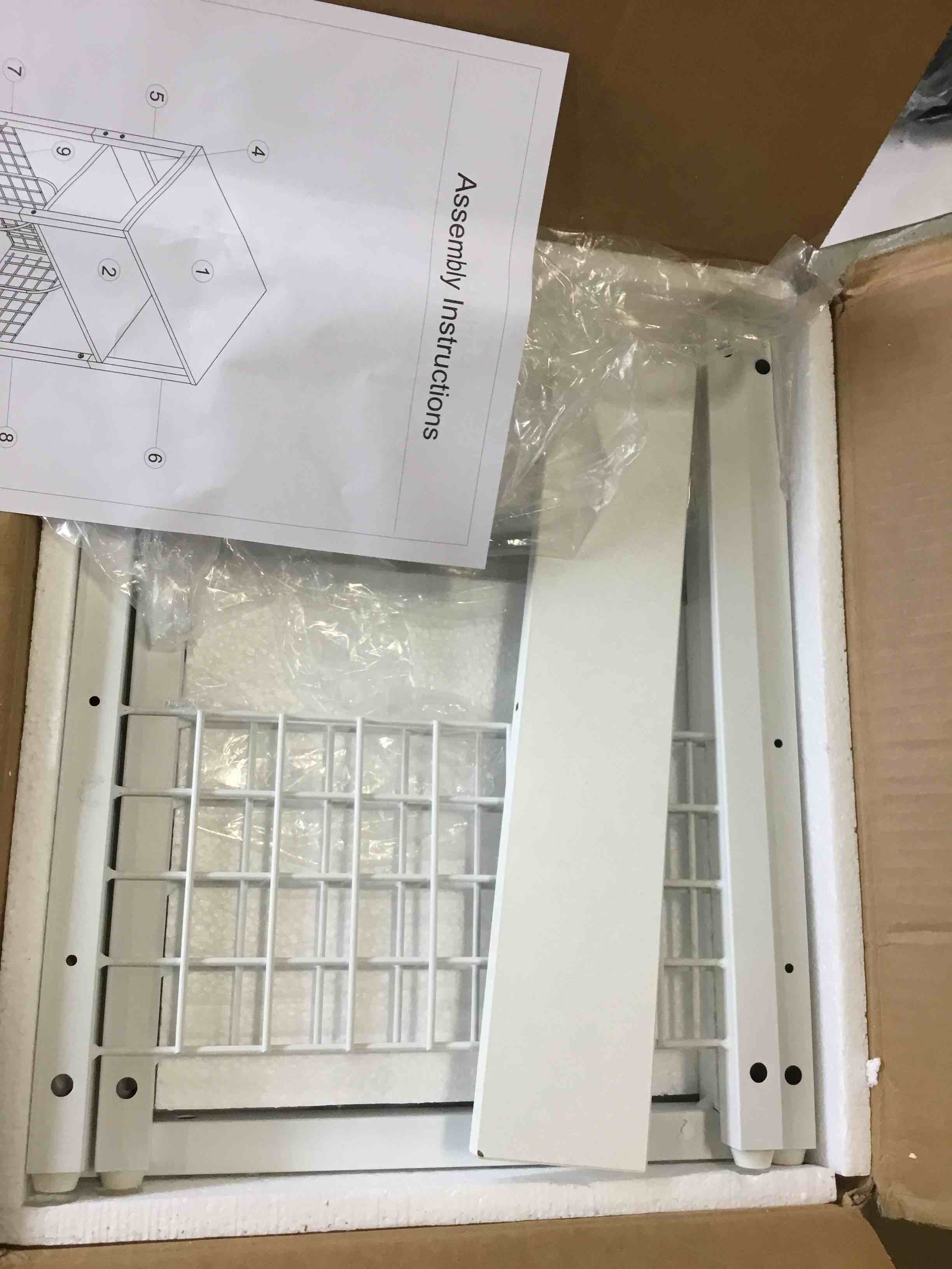 https://s3.amazonaws.com/lotting-images-prod/bidfta/RED6060082_1717601324345.jpeg