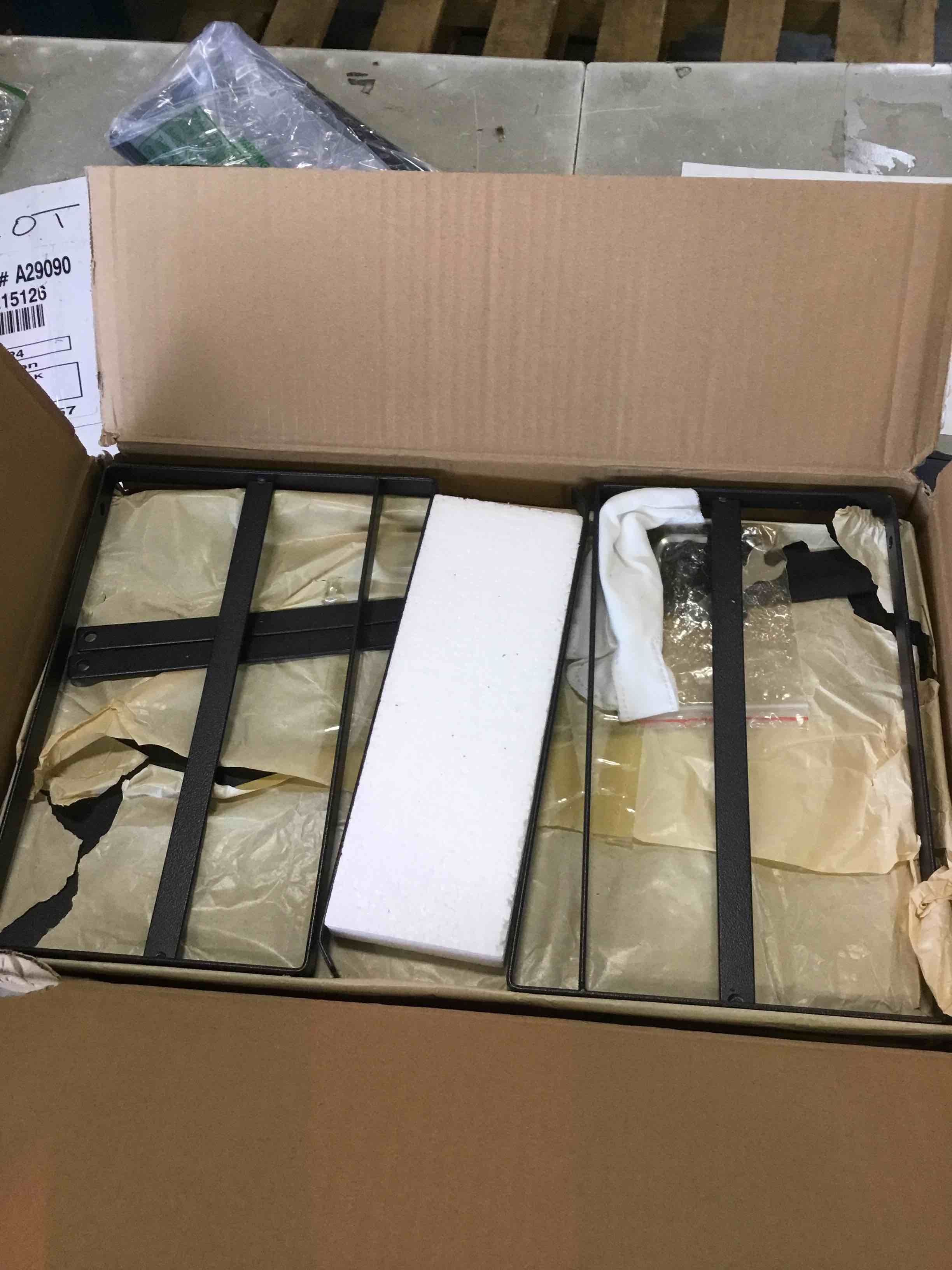 https://s3.amazonaws.com/lotting-images-prod/bidfta/RED6060113_1717606798224.jpeg