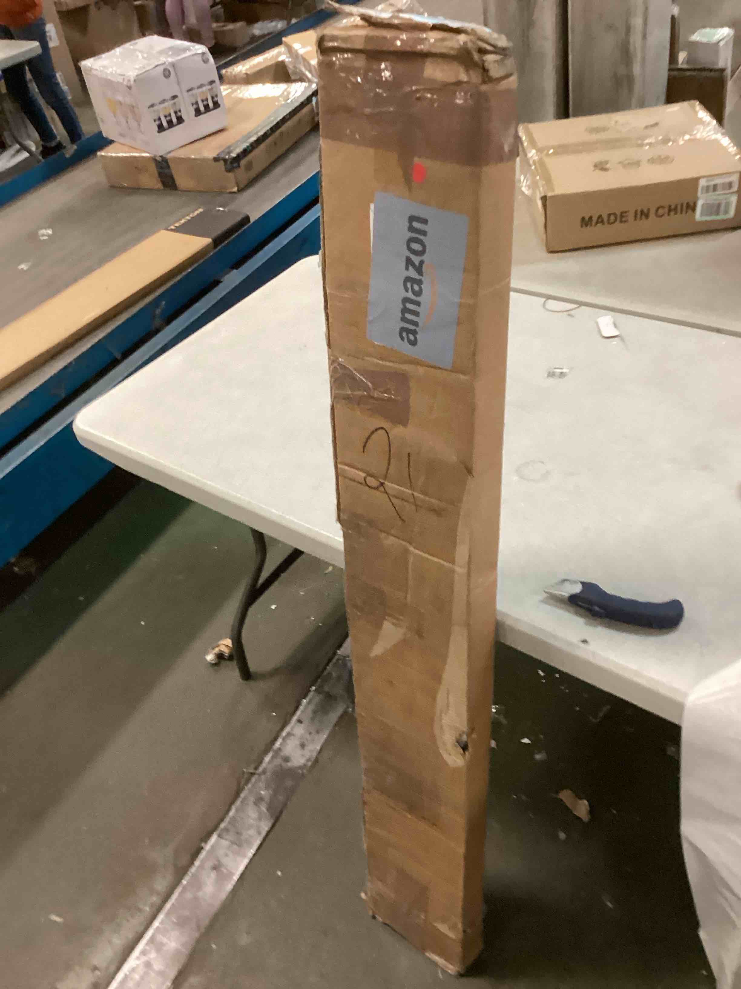 https://s3.amazonaws.com/lotting-images-prod/bidfta/RED6060573_1710437347772.jpeg