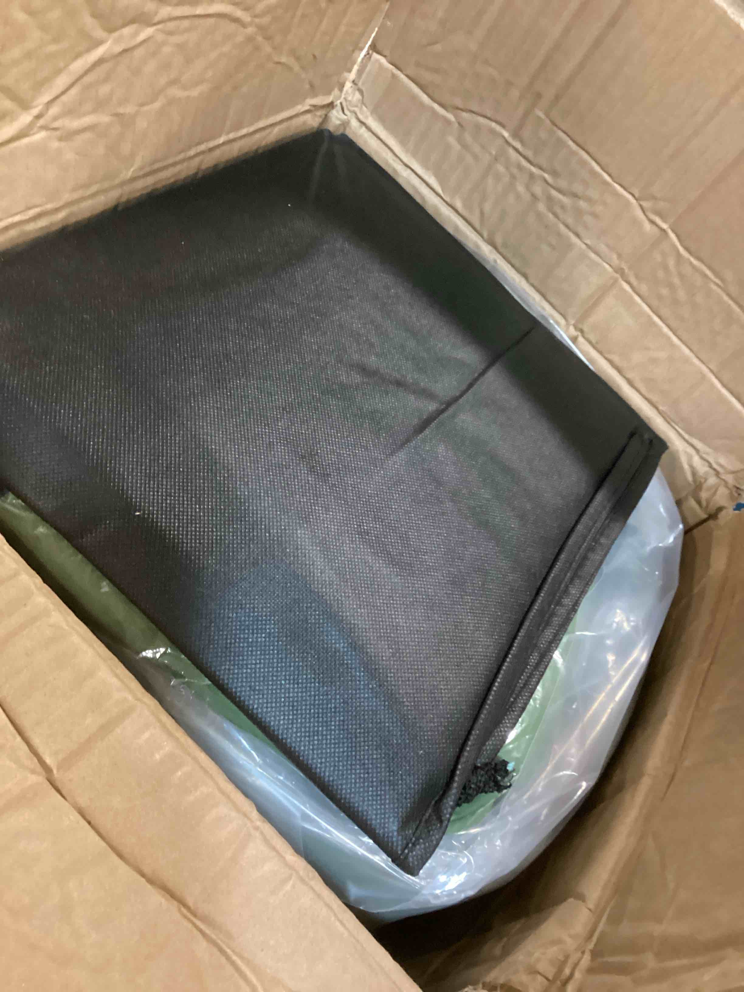 https://s3.amazonaws.com/lotting-images-prod/bidfta/RED6060848_1710523393828.jpeg
