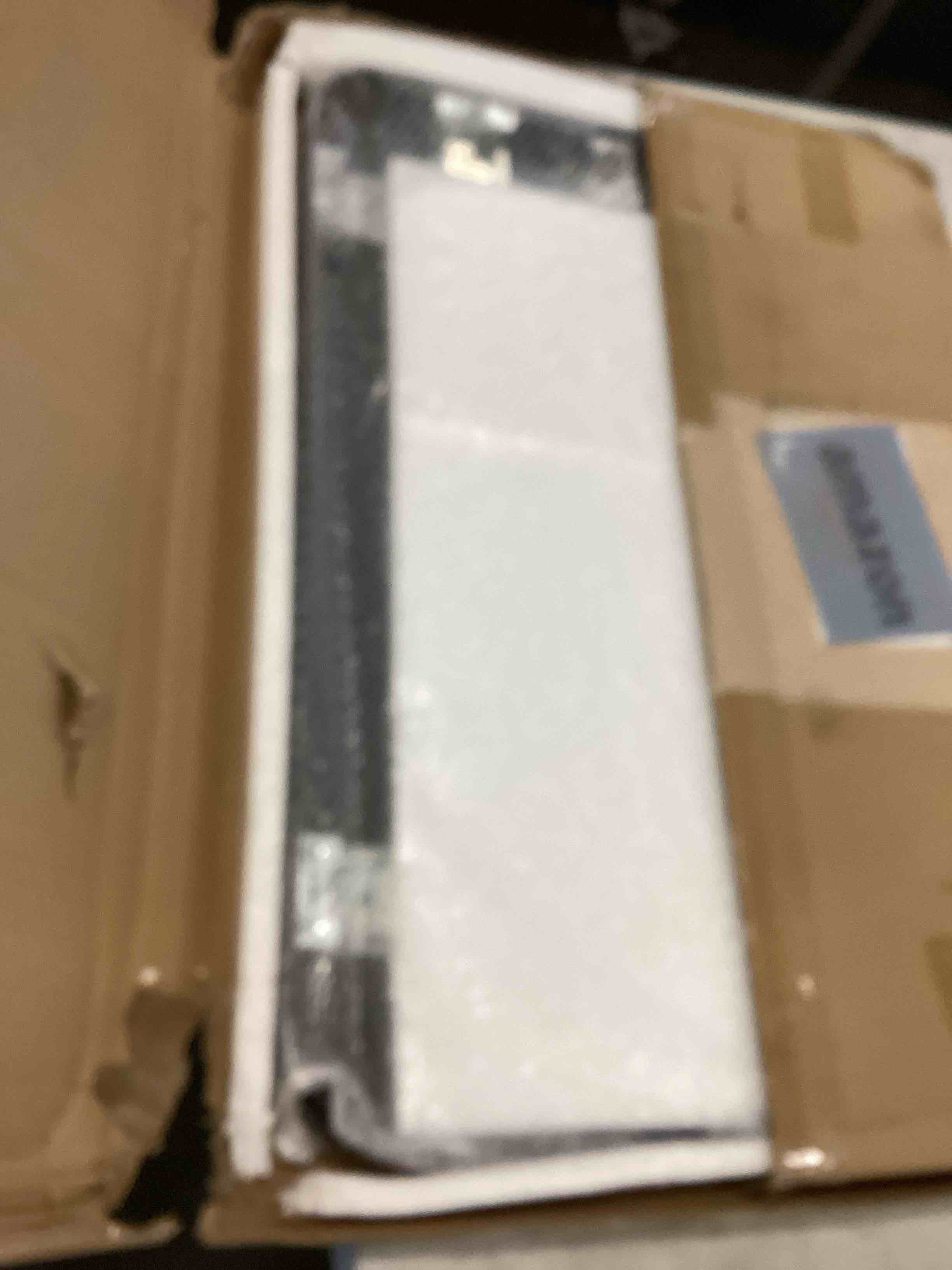 https://s3.amazonaws.com/lotting-images-prod/bidfta/RED6061037_1710599369696.jpeg