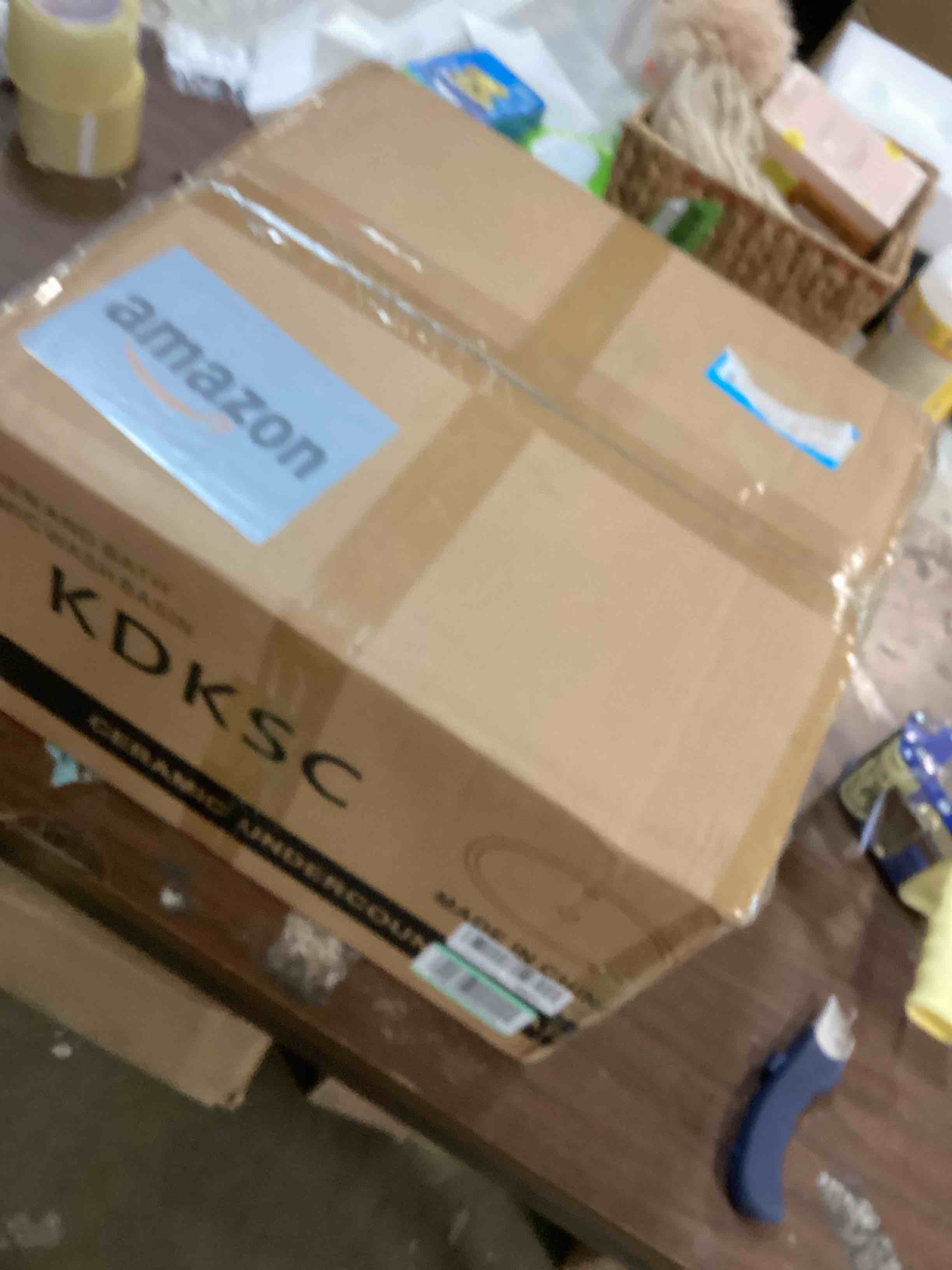 https://s3.amazonaws.com/lotting-images-prod/bidfta/RED6061528_1710856193608.jpeg