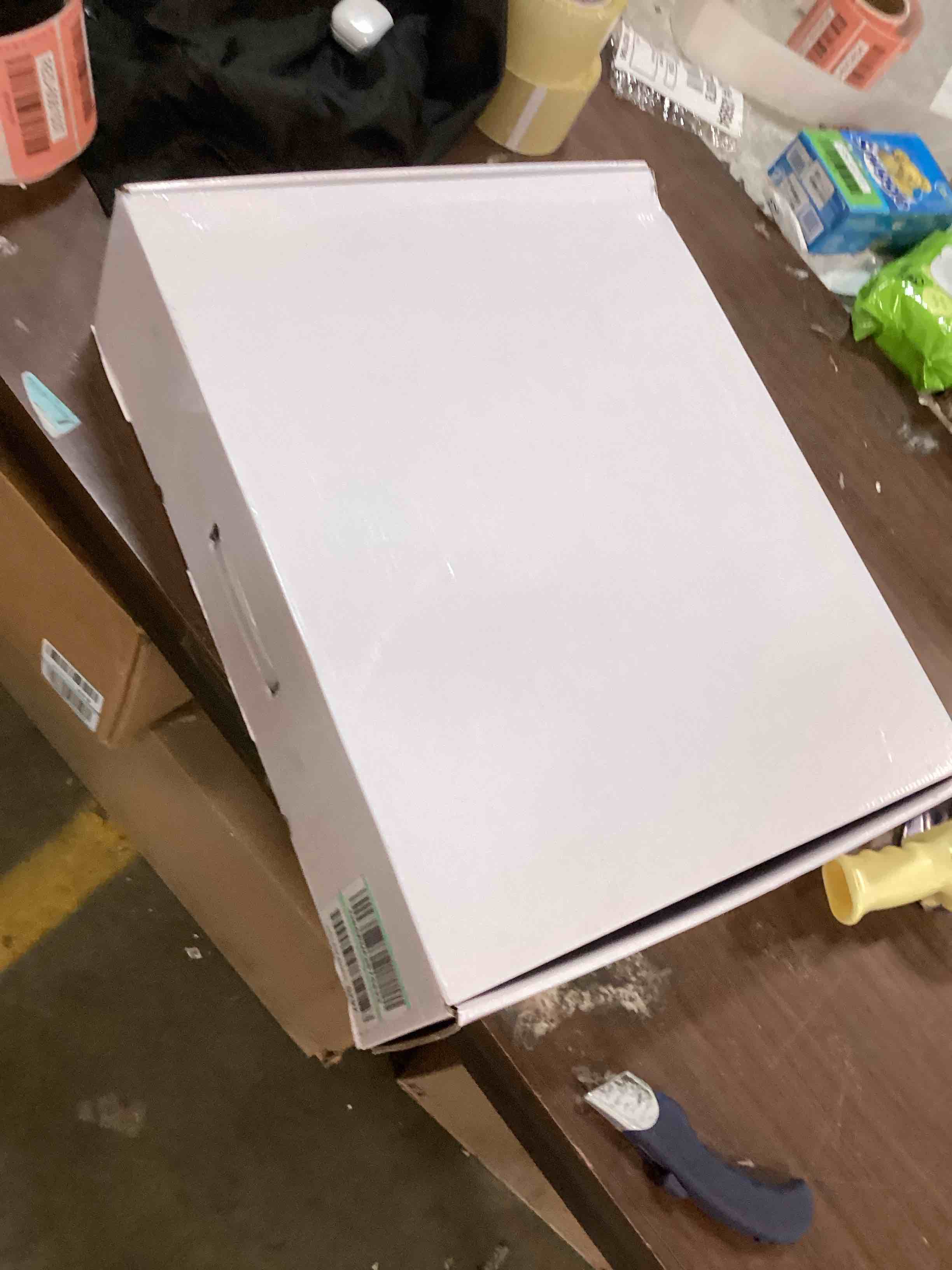 https://s3.amazonaws.com/lotting-images-prod/bidfta/RED6061537_1710858185560.jpeg