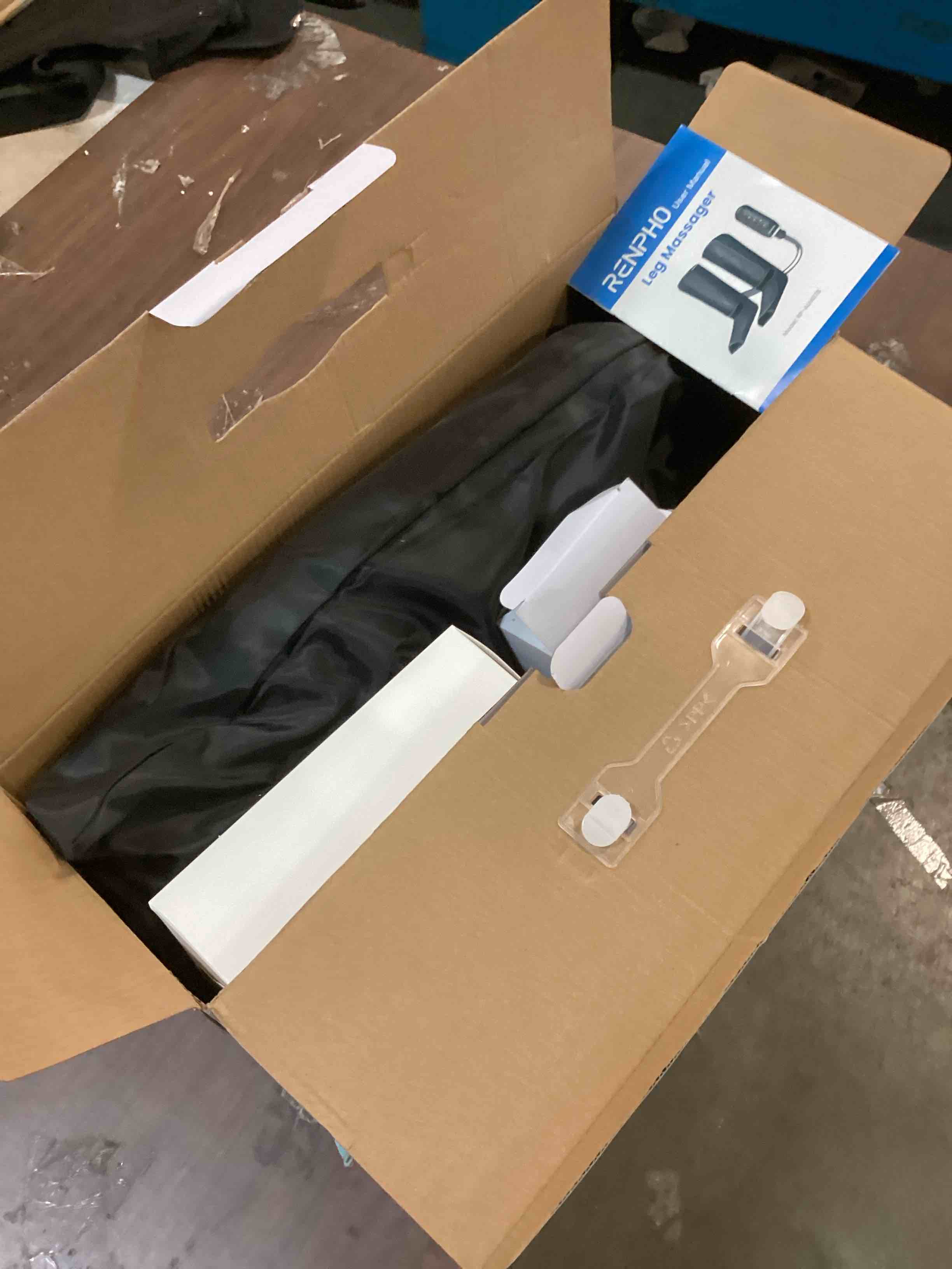https://s3.amazonaws.com/lotting-images-prod/bidfta/RED6061560_1710860292796.jpeg