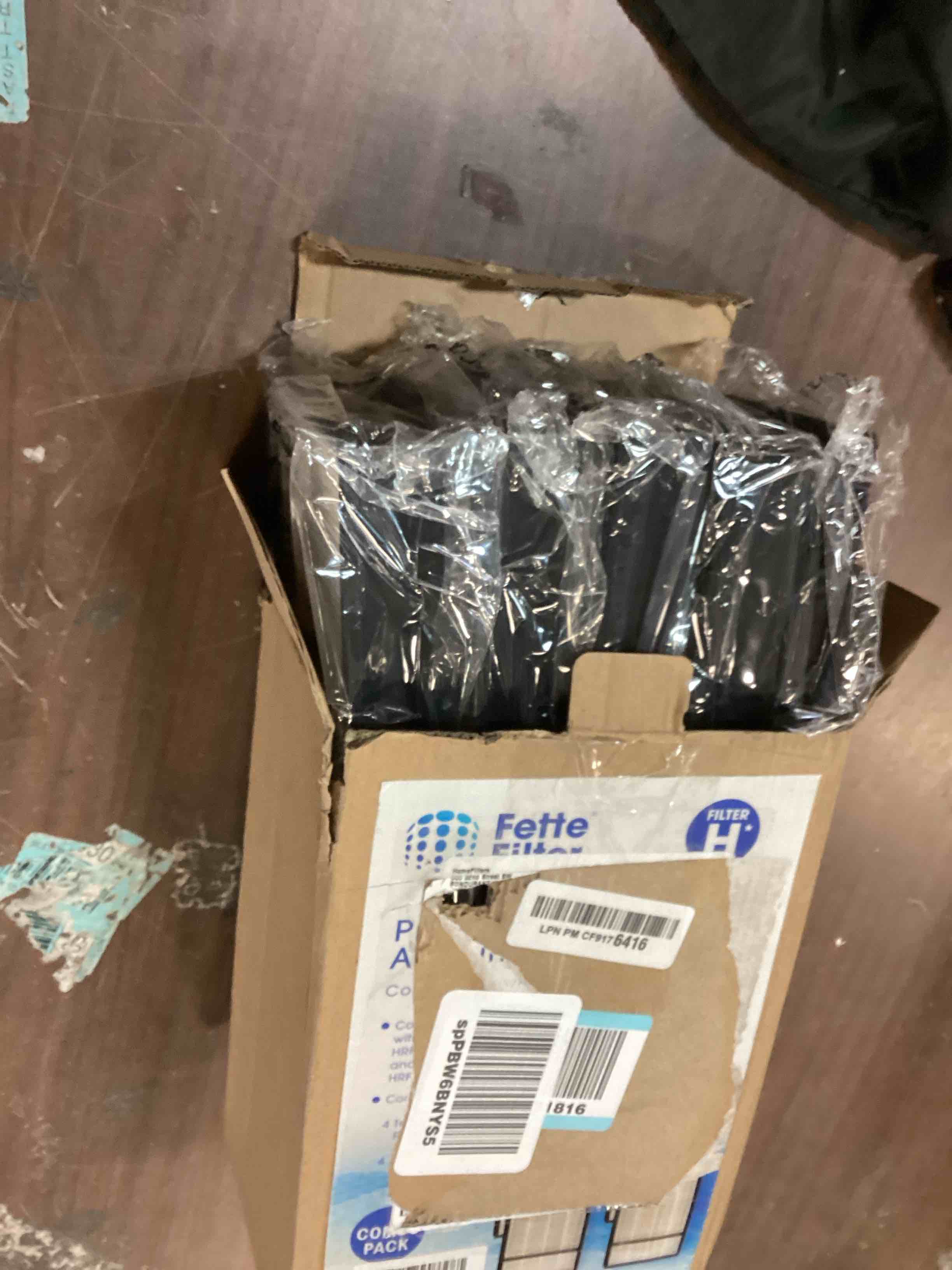 https://s3.amazonaws.com/lotting-images-prod/bidfta/RED6061579_1710862748032.jpeg