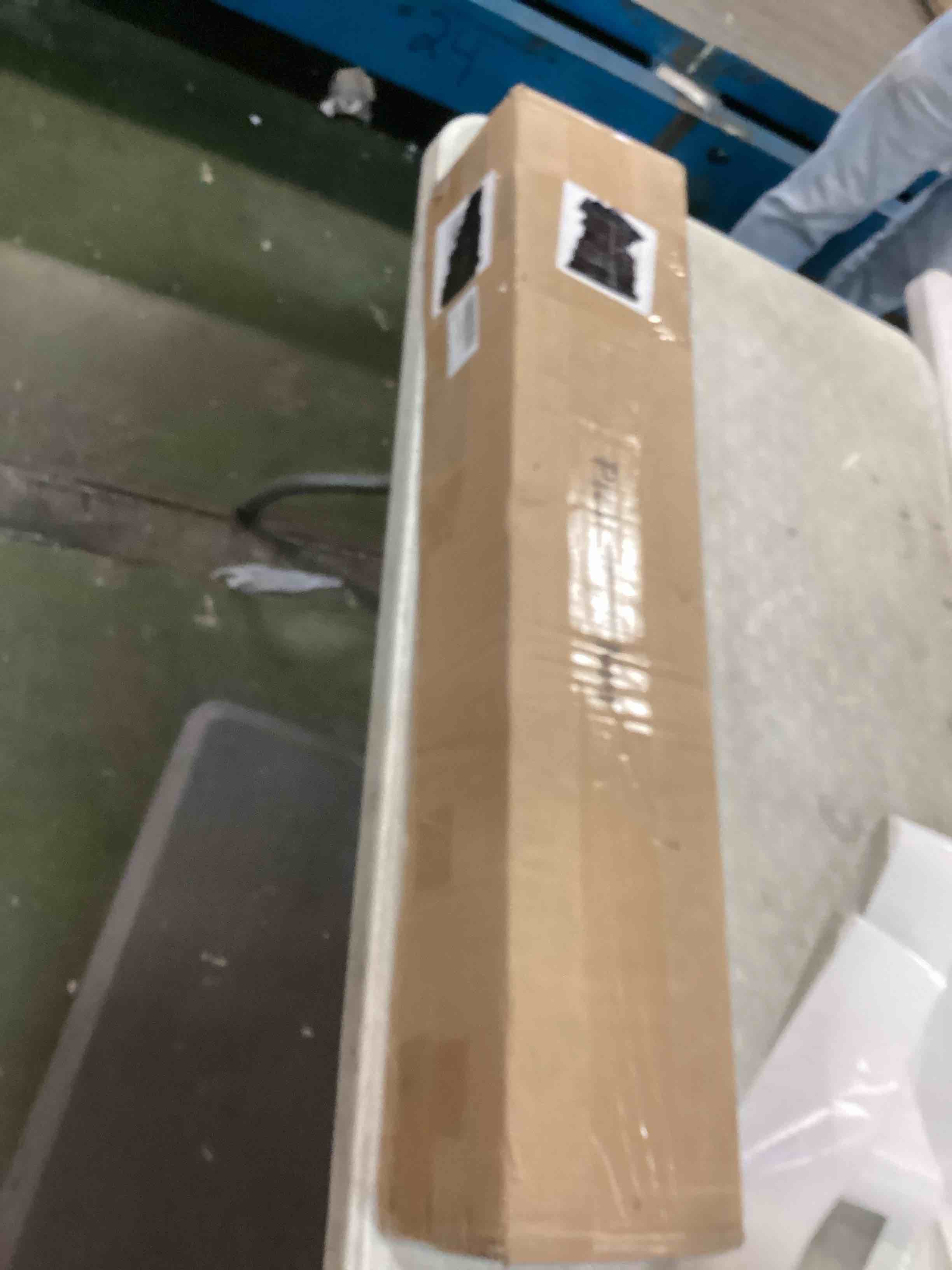 https://s3.amazonaws.com/lotting-images-prod/bidfta/RED6061844_1710950418113.jpeg