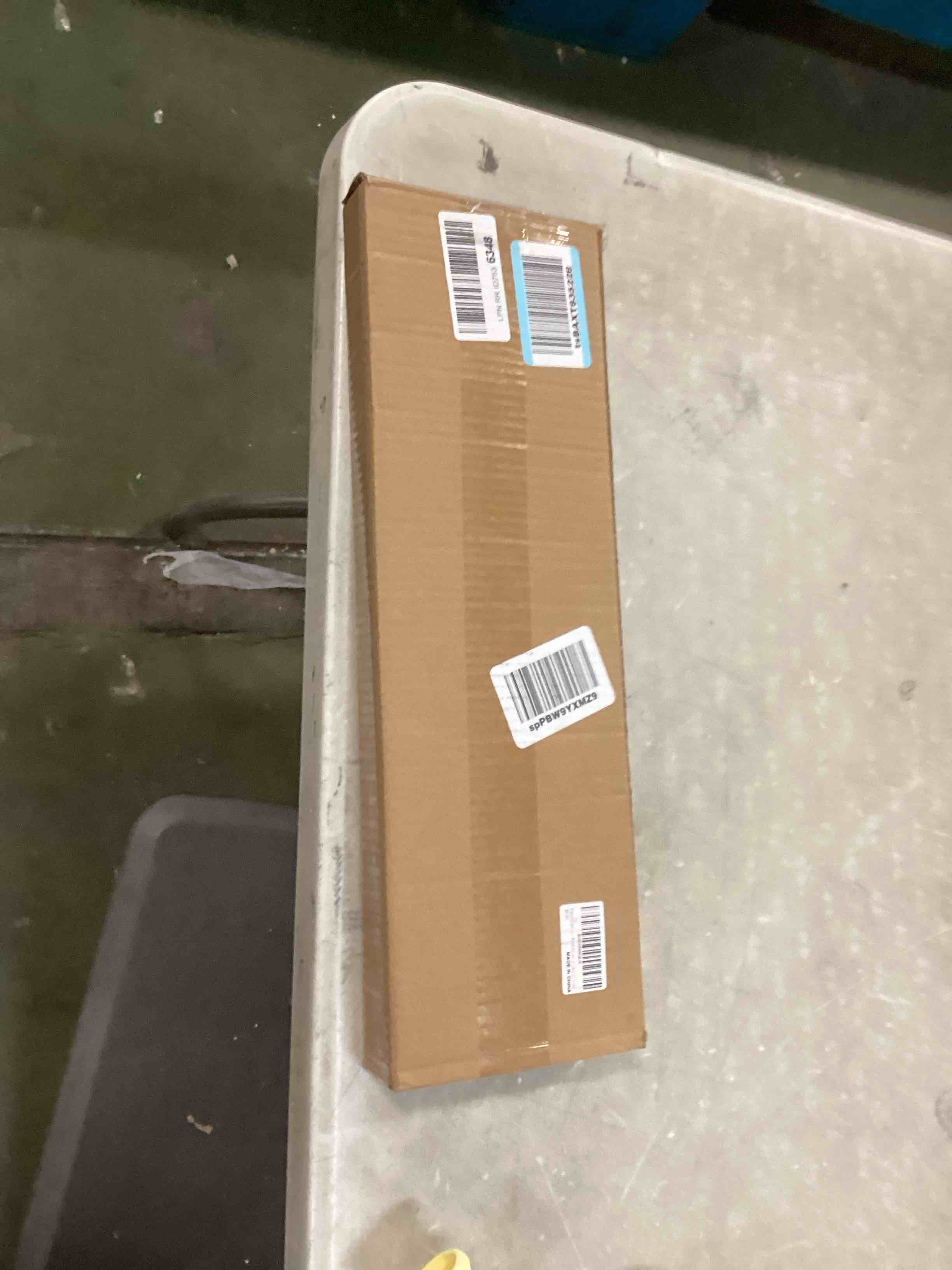 https://s3.amazonaws.com/lotting-images-prod/bidfta/RED6061865_1710952444086.jpeg