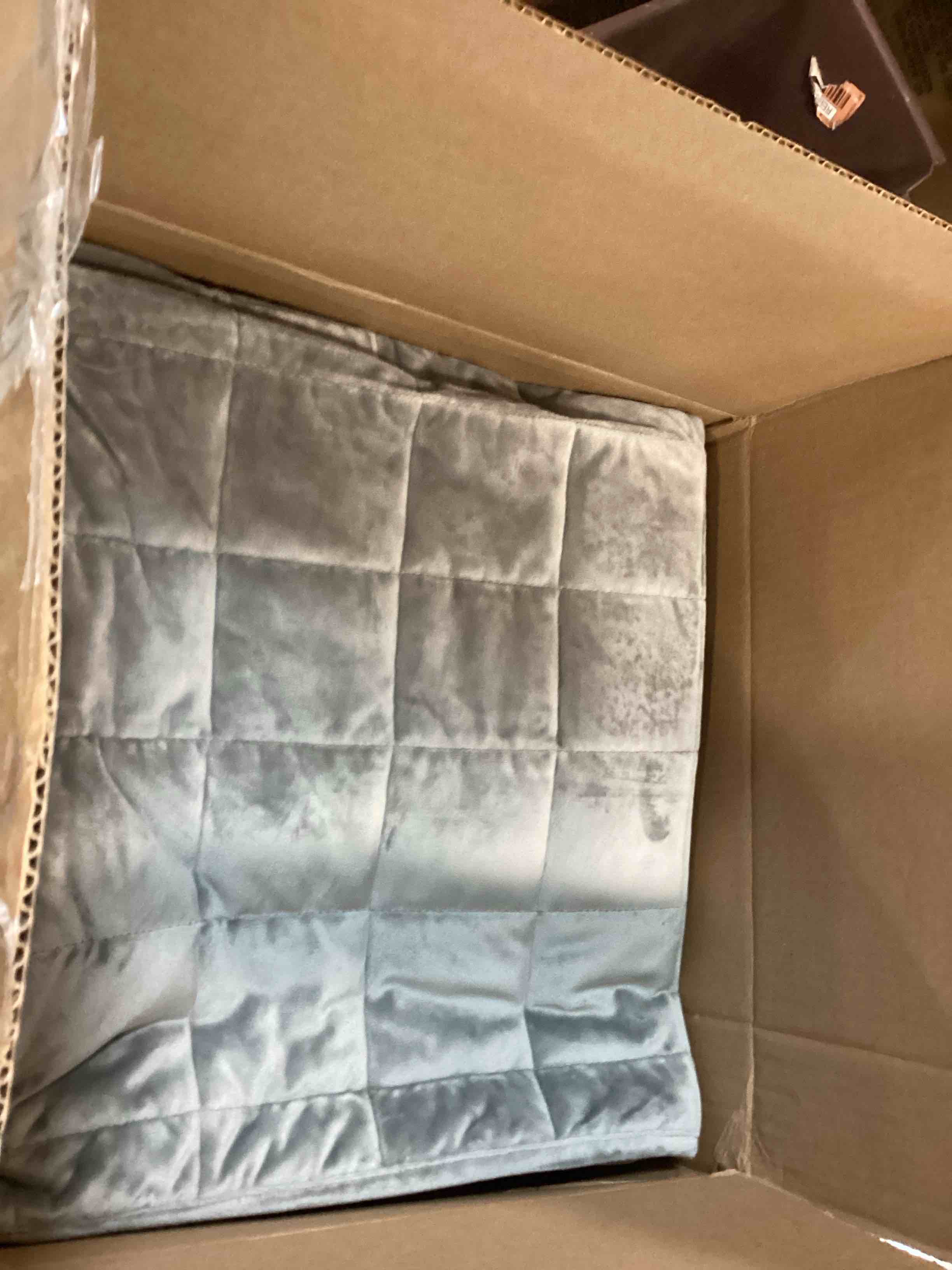 The Non-Slip Furniture Protecting Pet Covers