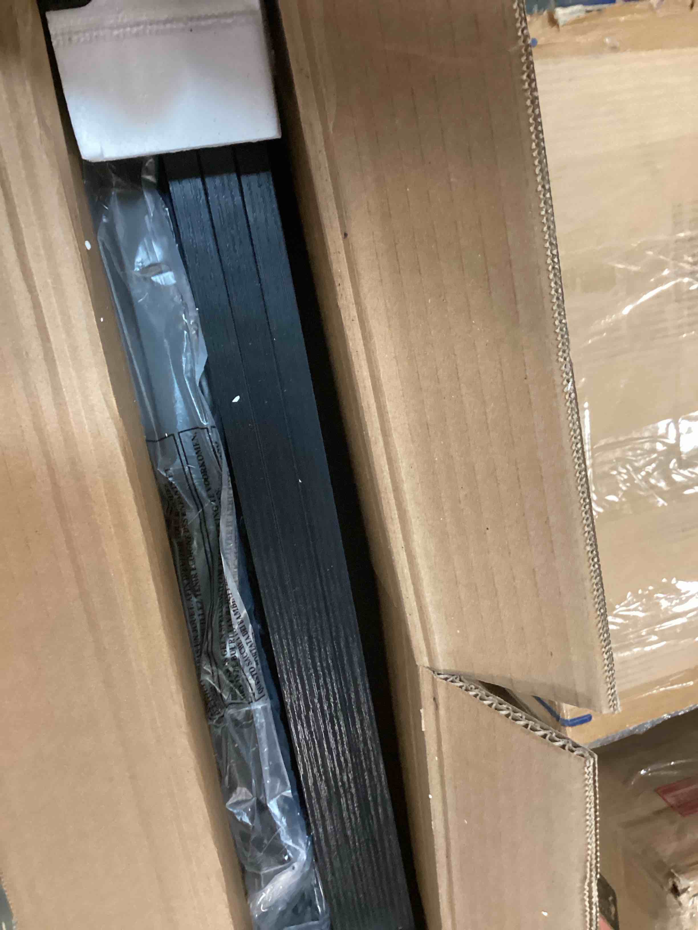 https://s3.amazonaws.com/lotting-images-prod/bidfta/RED6063967_1710951894331.jpeg