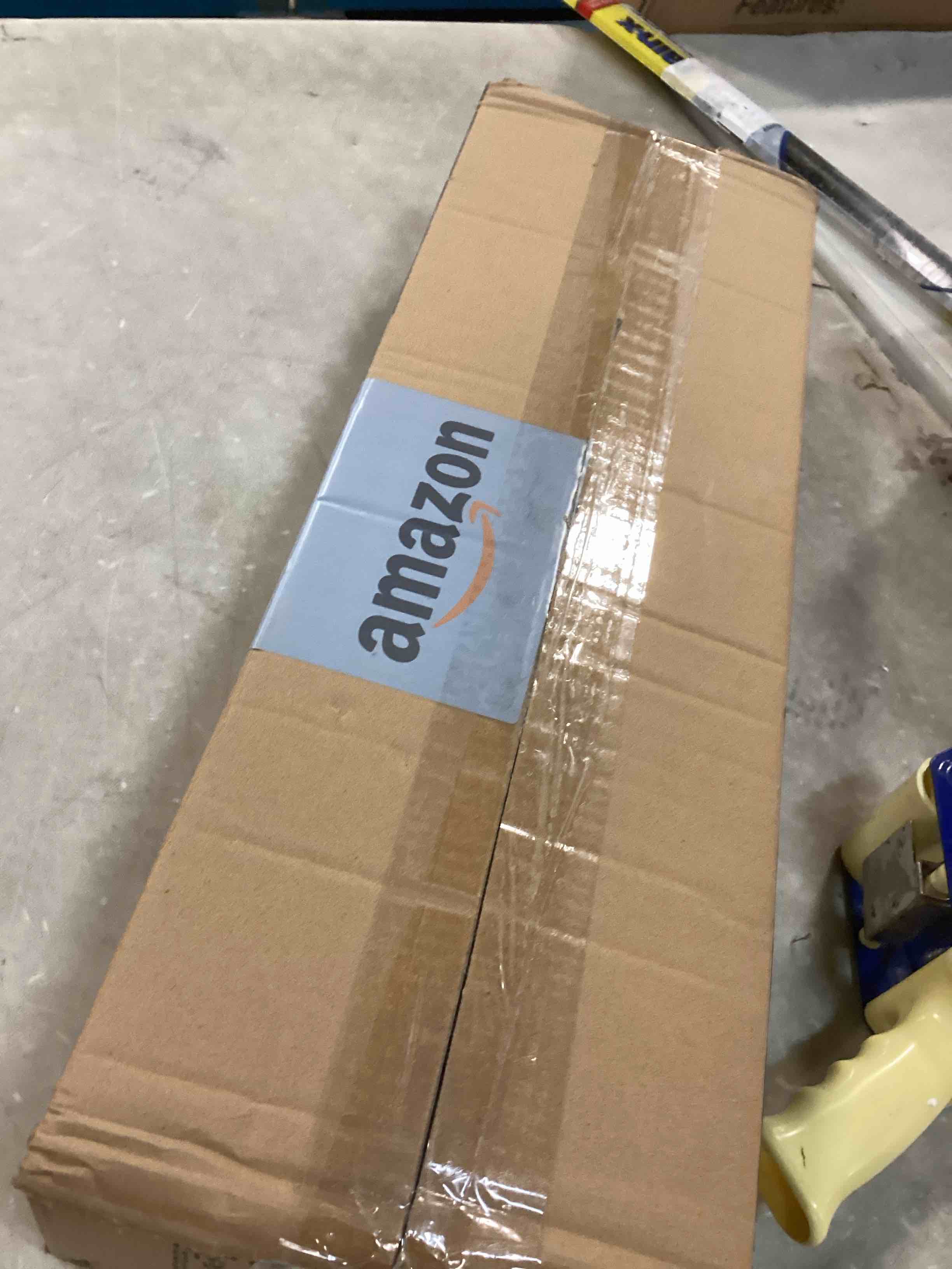 https://s3.amazonaws.com/lotting-images-prod/bidfta/RED6064399_1711123709397.jpeg