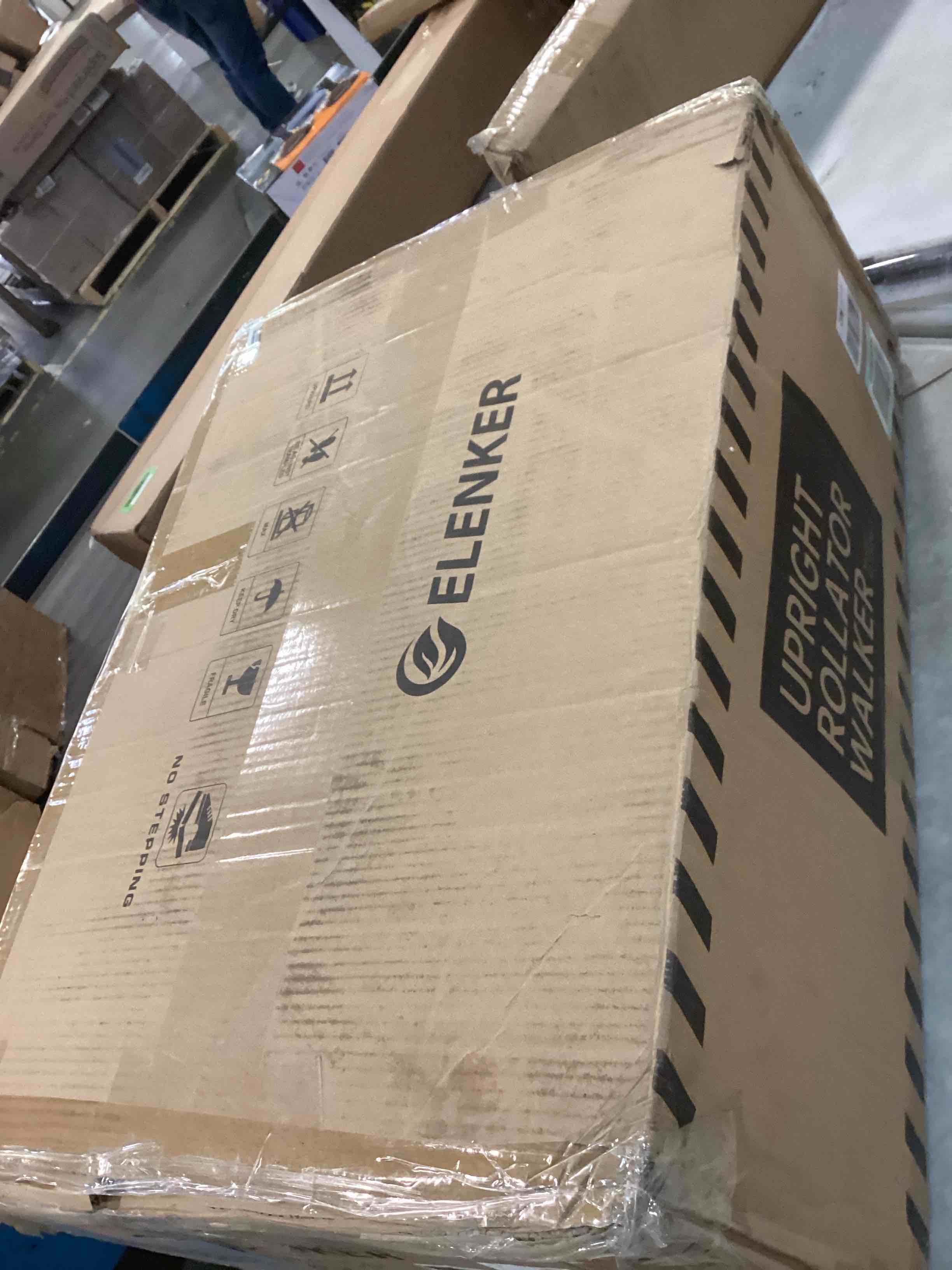 https://s3.amazonaws.com/lotting-images-prod/bidfta/RED6064443_1711130915359.jpeg