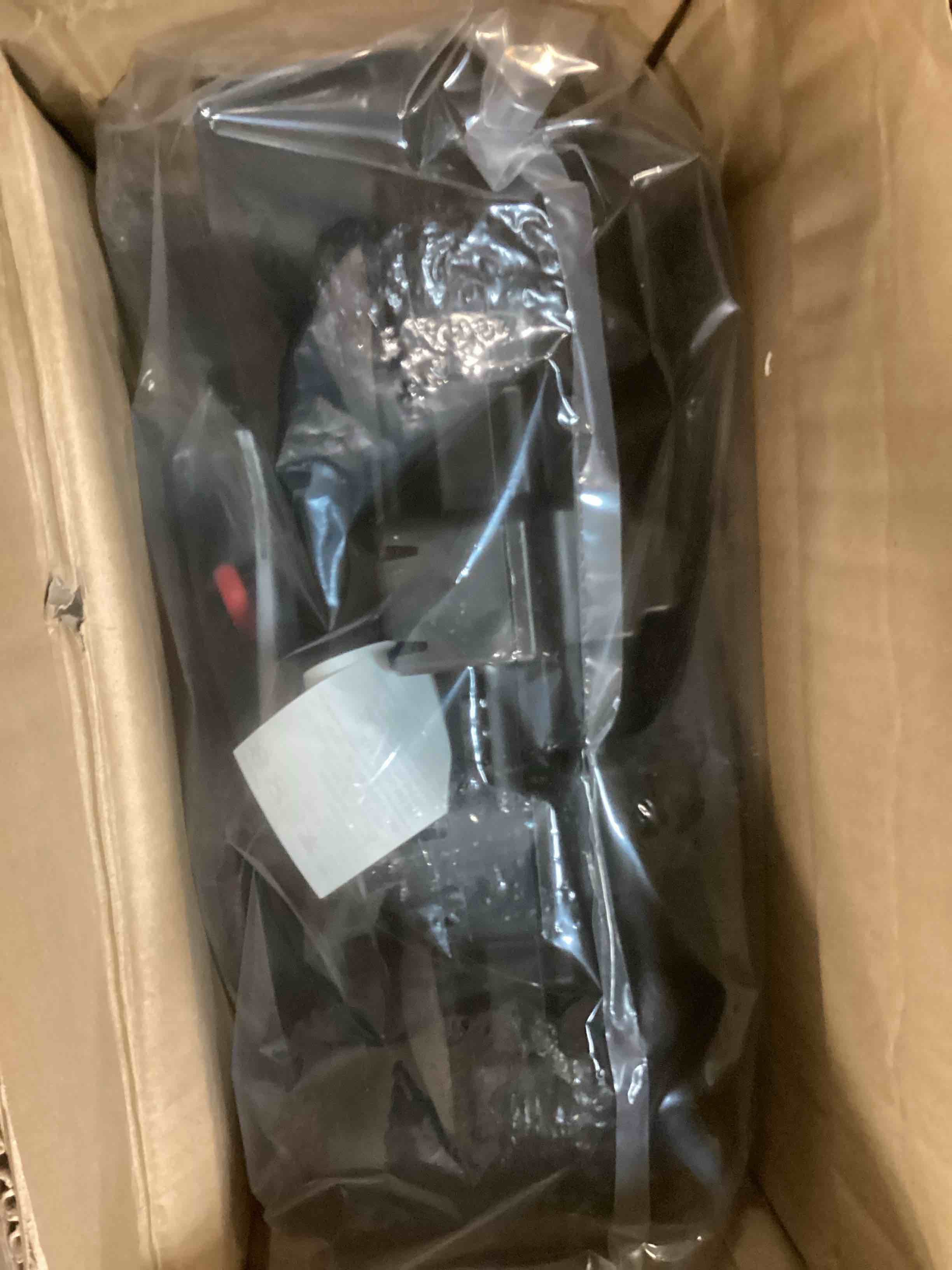 https://s3.amazonaws.com/lotting-images-prod/bidfta/RED6064542_1711200977517.jpeg