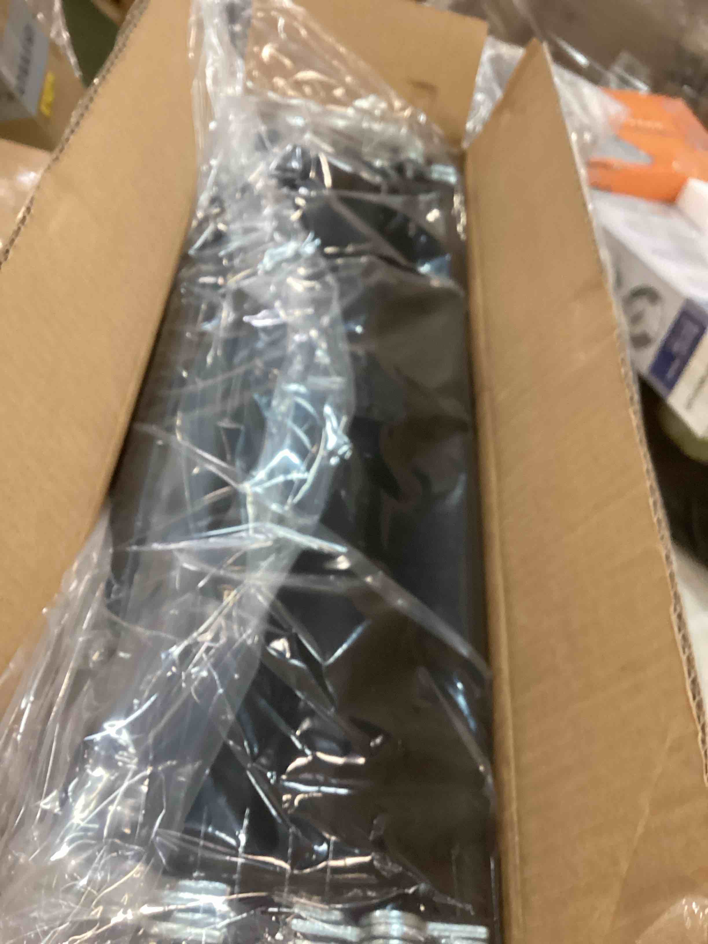 https://s3.amazonaws.com/lotting-images-prod/bidfta/RED6064659_1711218161888.jpeg