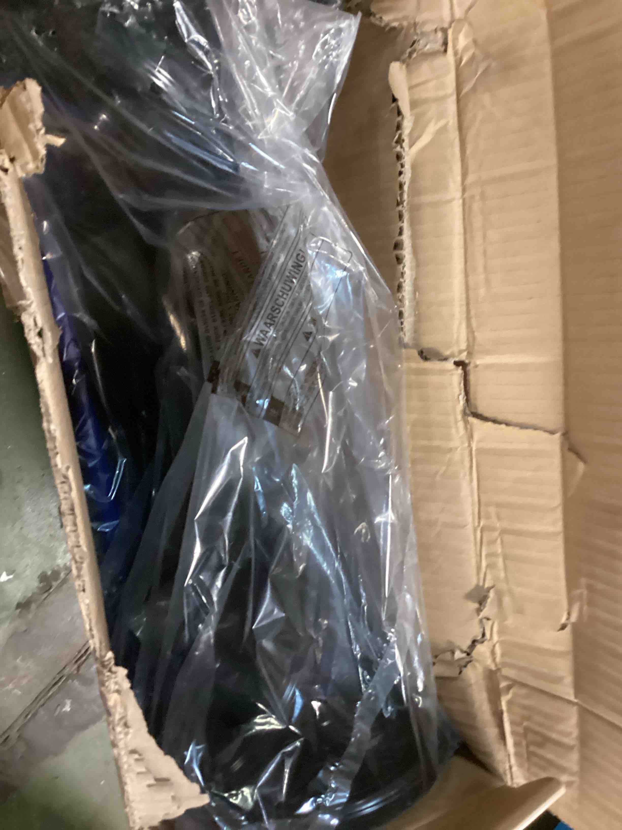 https://s3.amazonaws.com/lotting-images-prod/bidfta/RED6064800_1711380245560.jpeg