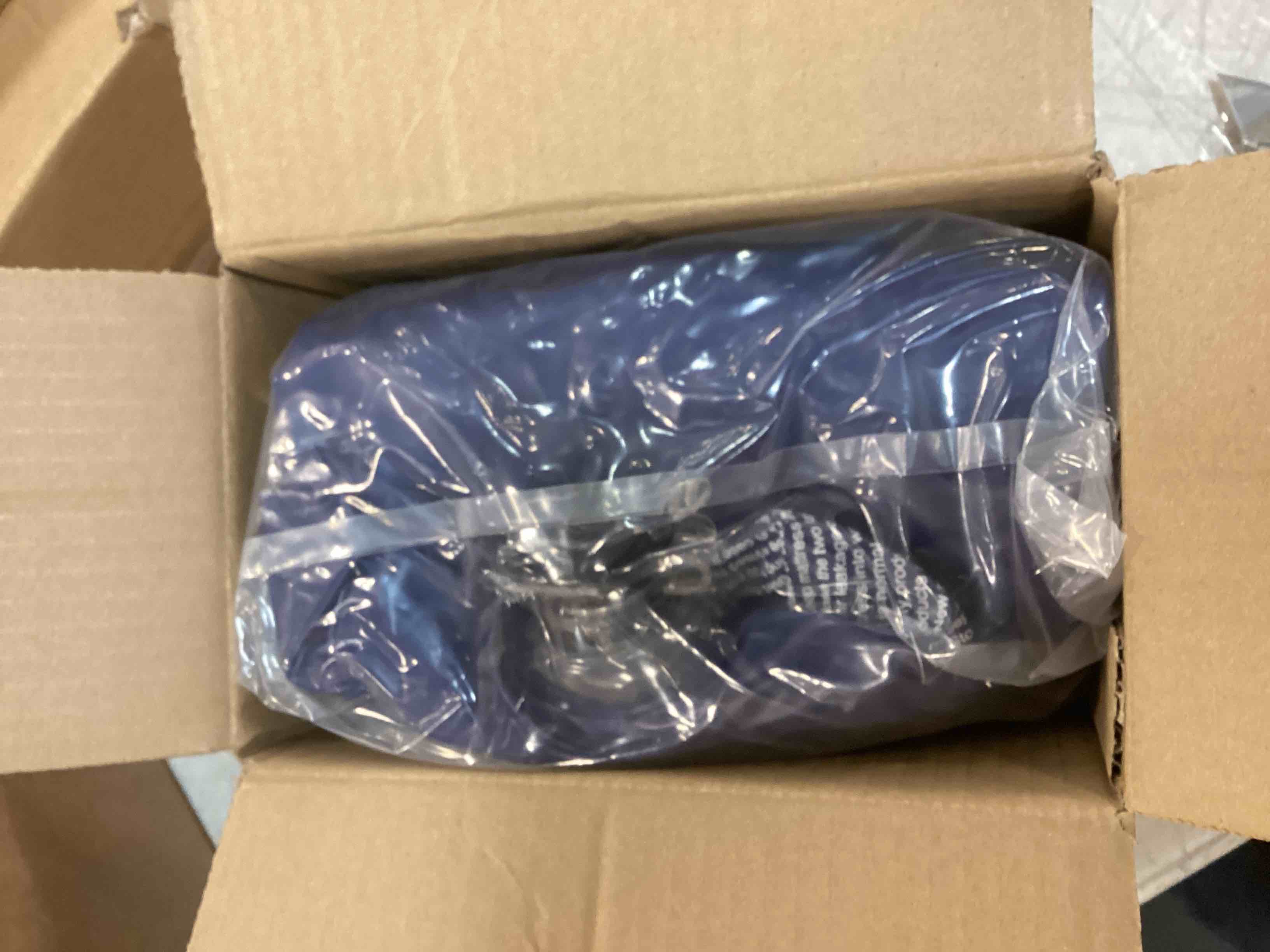 https://s3.amazonaws.com/lotting-images-prod/bidfta/RED6065349_1711202069884.jpeg
