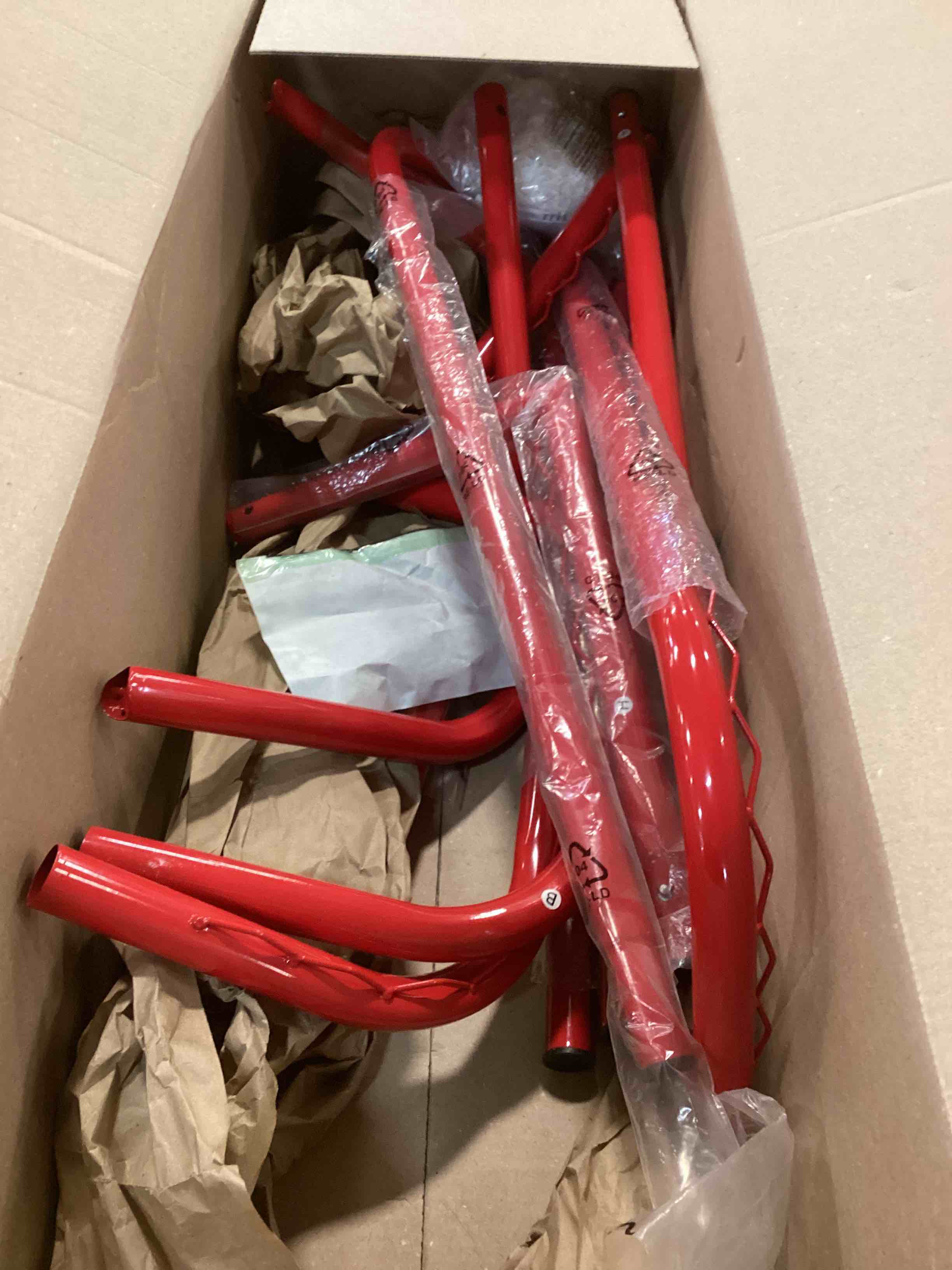 https://s3.amazonaws.com/lotting-images-prod/bidfta/RED6066287_1711637278271.jpeg