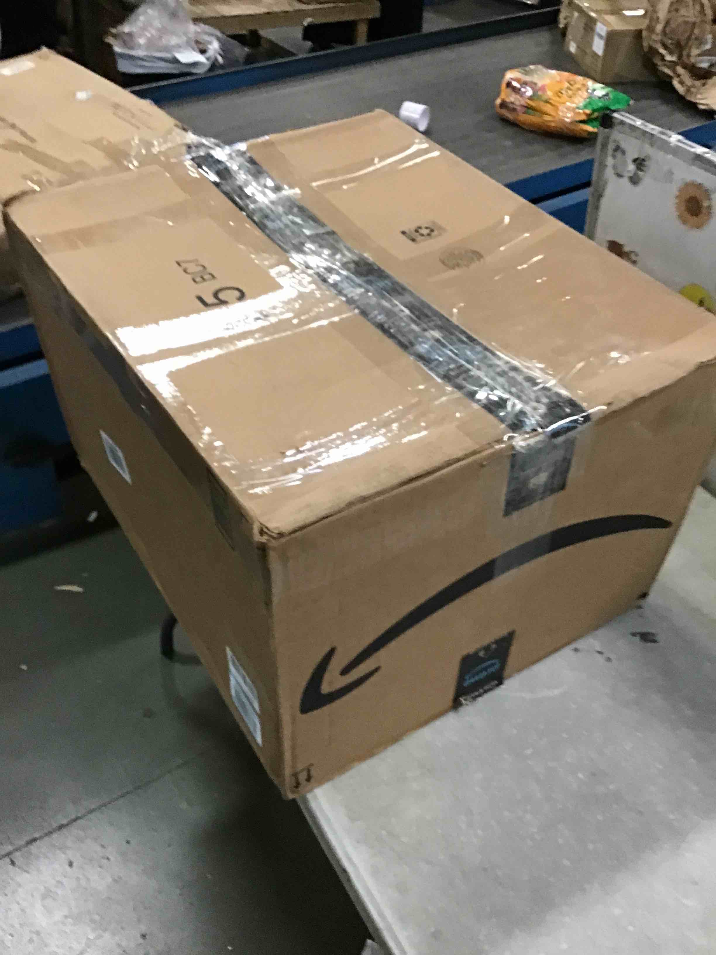 https://s3.amazonaws.com/lotting-images-prod/bidfta/RED6066469_1710784164215.jpeg