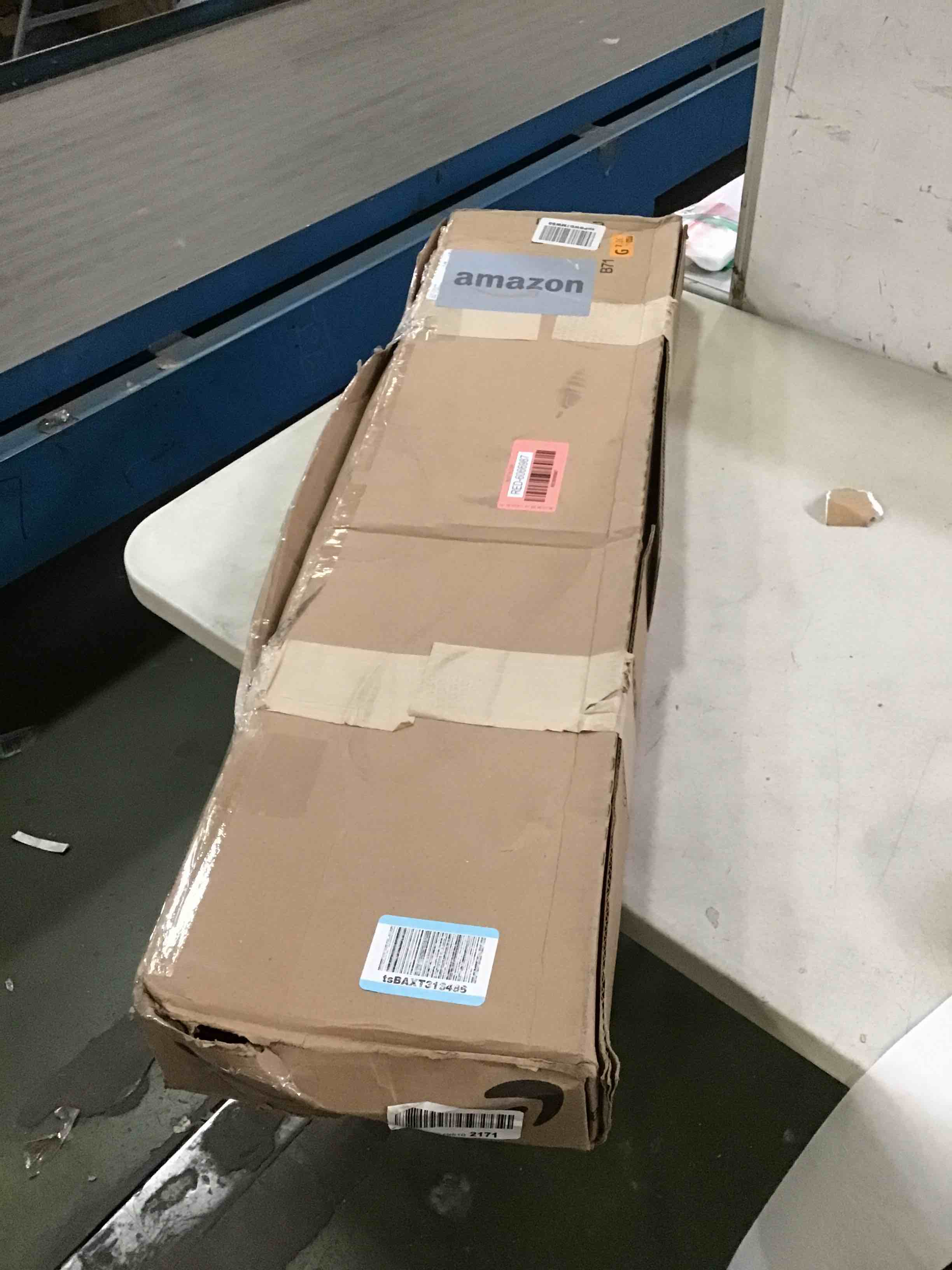 https://s3.amazonaws.com/lotting-images-prod/bidfta/RED6066987_1711119314304.jpeg