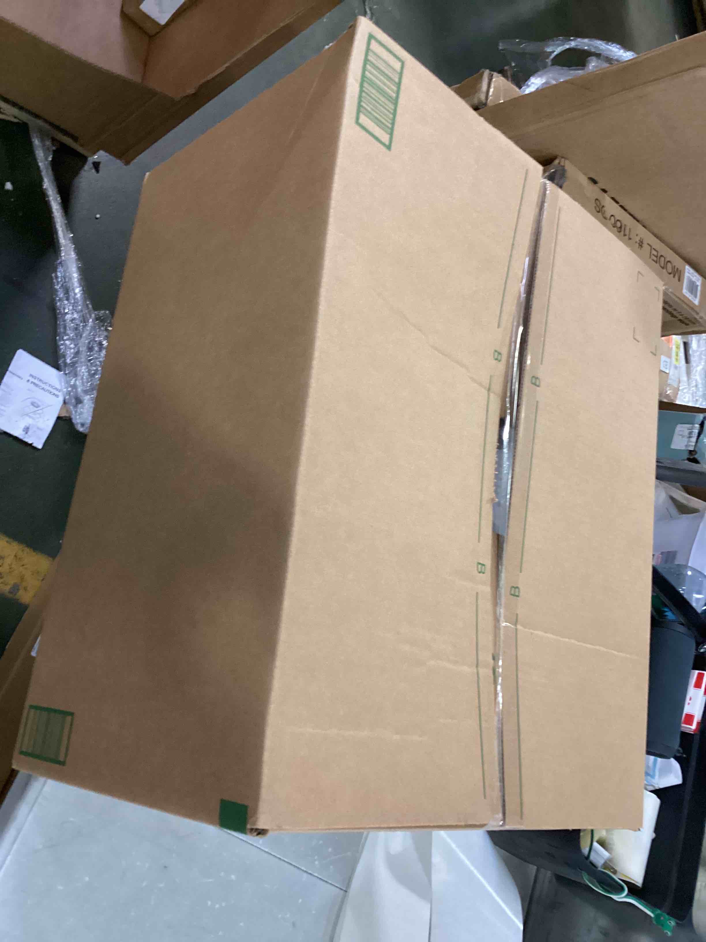 https://s3.amazonaws.com/lotting-images-prod/bidfta/RED6067180_1711372462820.jpeg