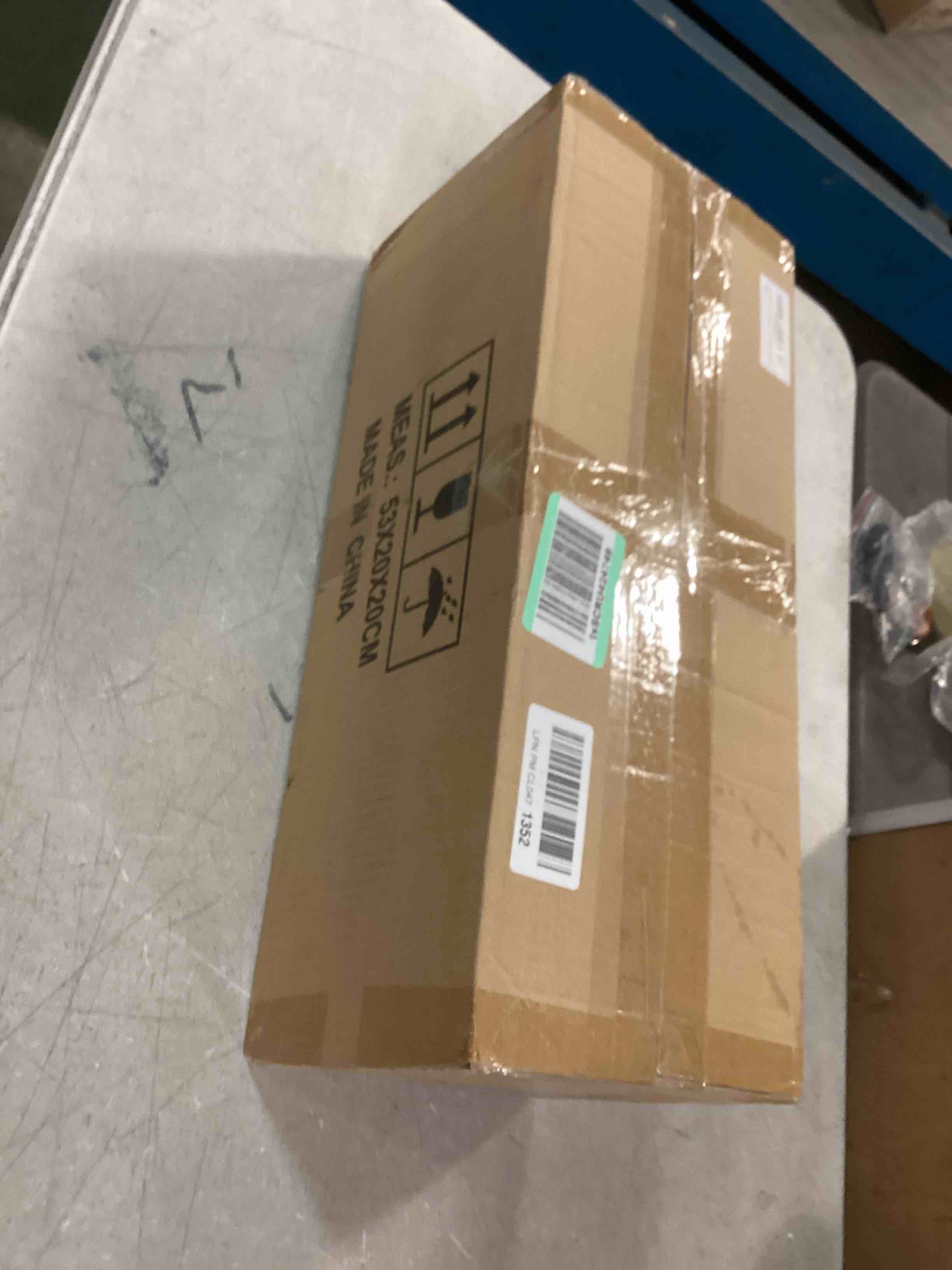 https://s3.amazonaws.com/lotting-images-prod/bidfta/RED6067453_1711459565021.jpeg