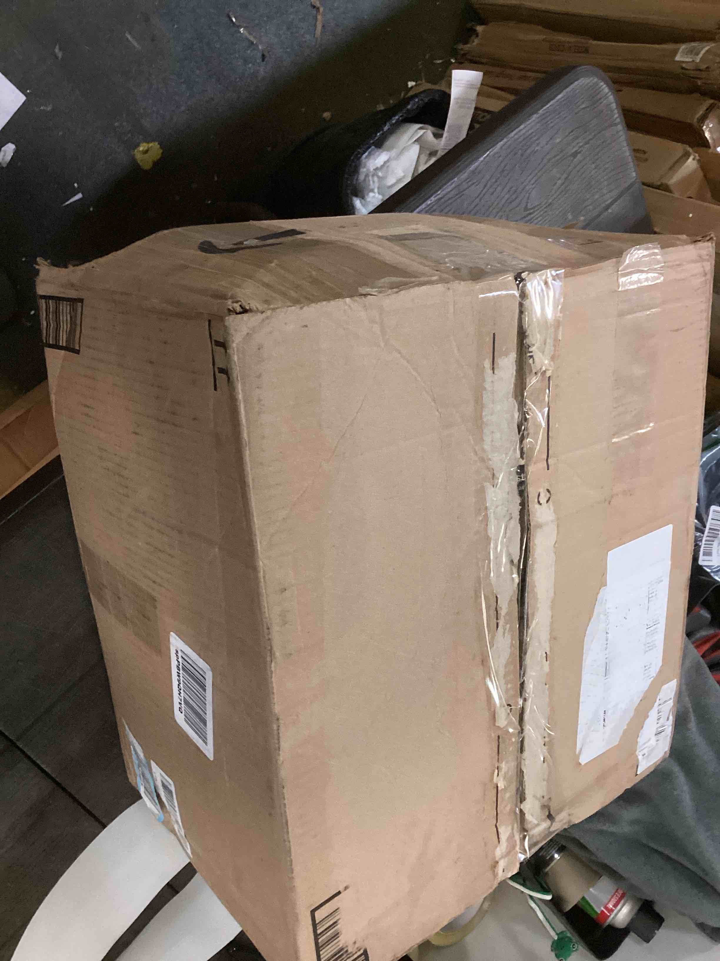 https://s3.amazonaws.com/lotting-images-prod/bidfta/RED6067919_1711568102934.jpeg