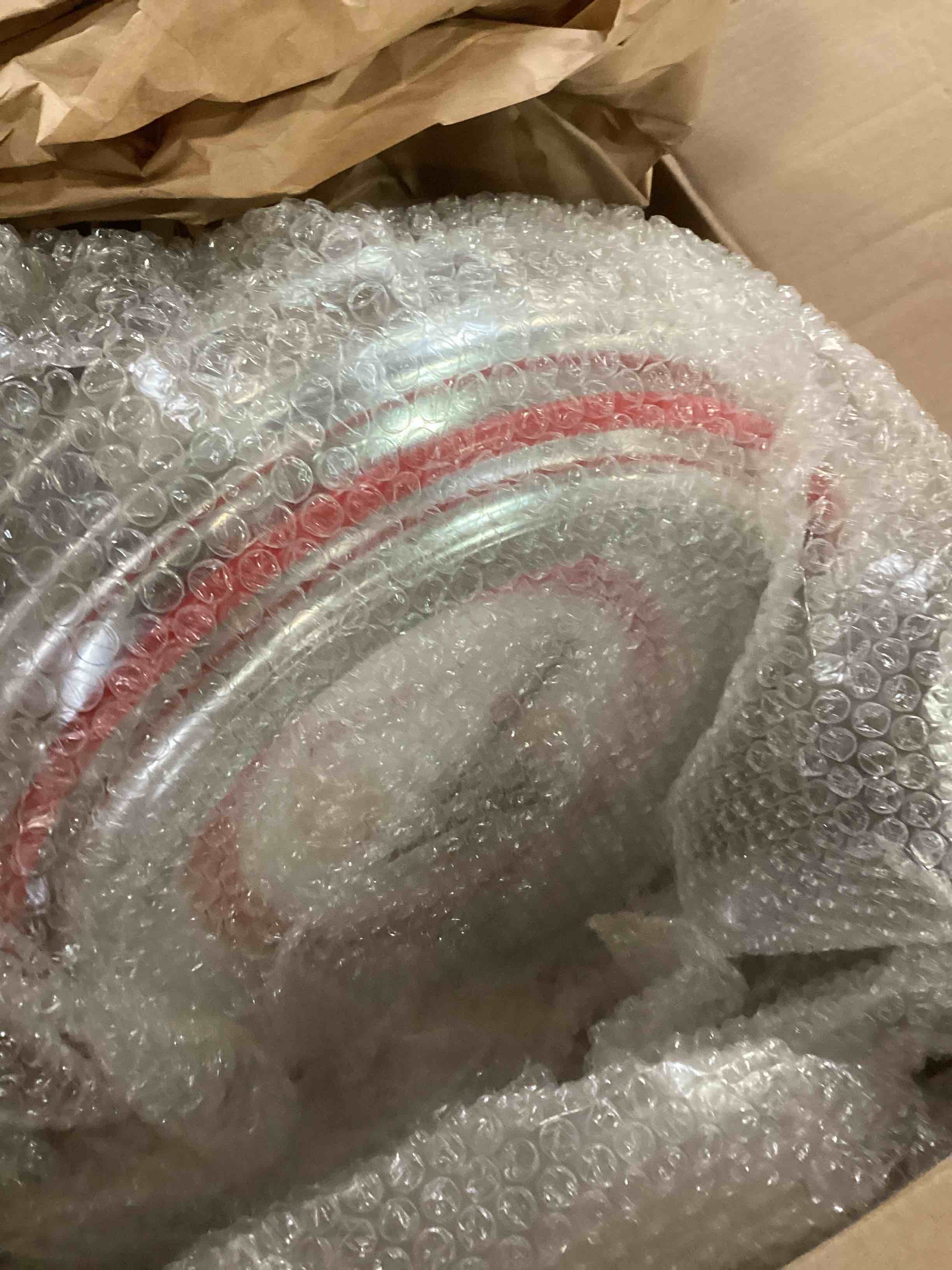 https://s3.amazonaws.com/lotting-images-prod/bidfta/RED6067919_1711568131194.jpeg