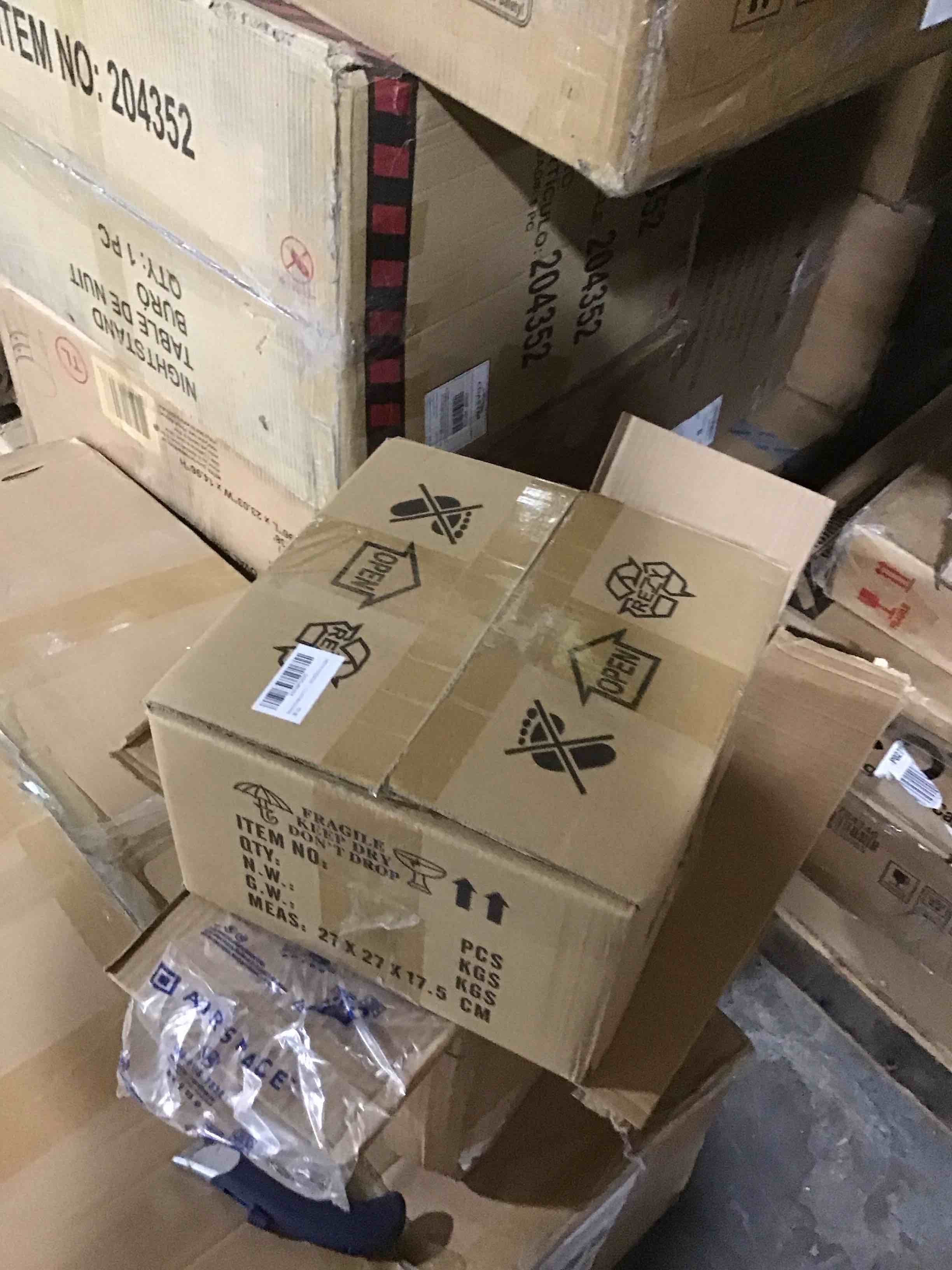 https://s3.amazonaws.com/lotting-images-prod/bidfta/RED6068189_1711643889909.jpeg