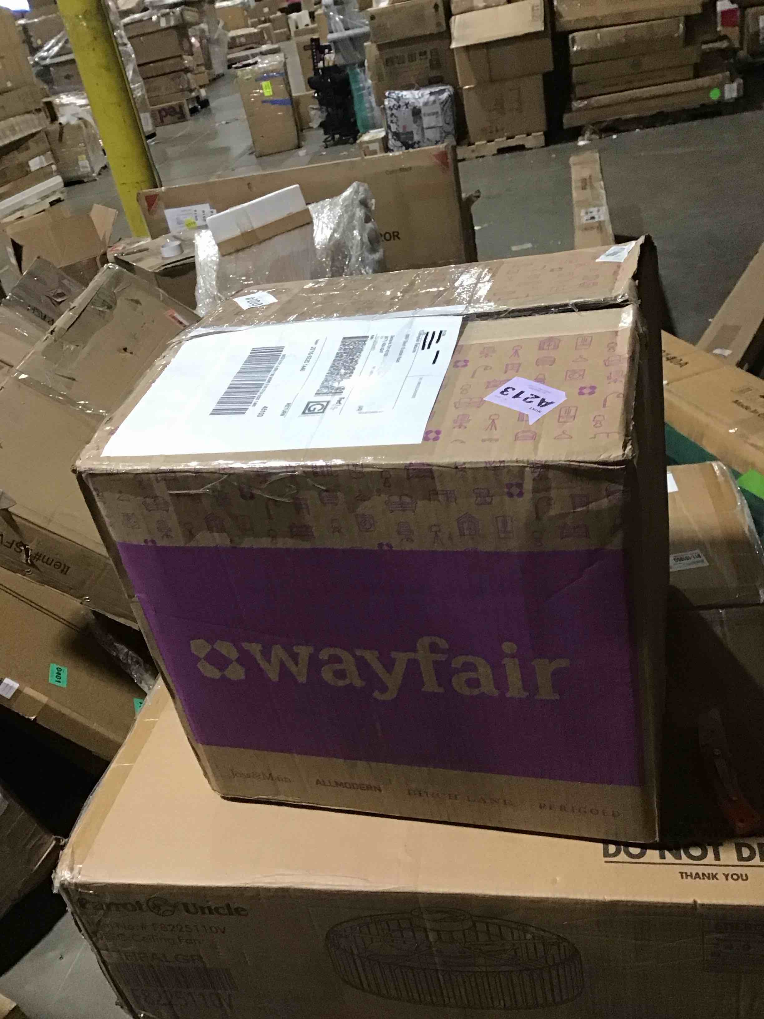 https://s3.amazonaws.com/lotting-images-prod/bidfta/RED6068290_1711715971252.jpeg