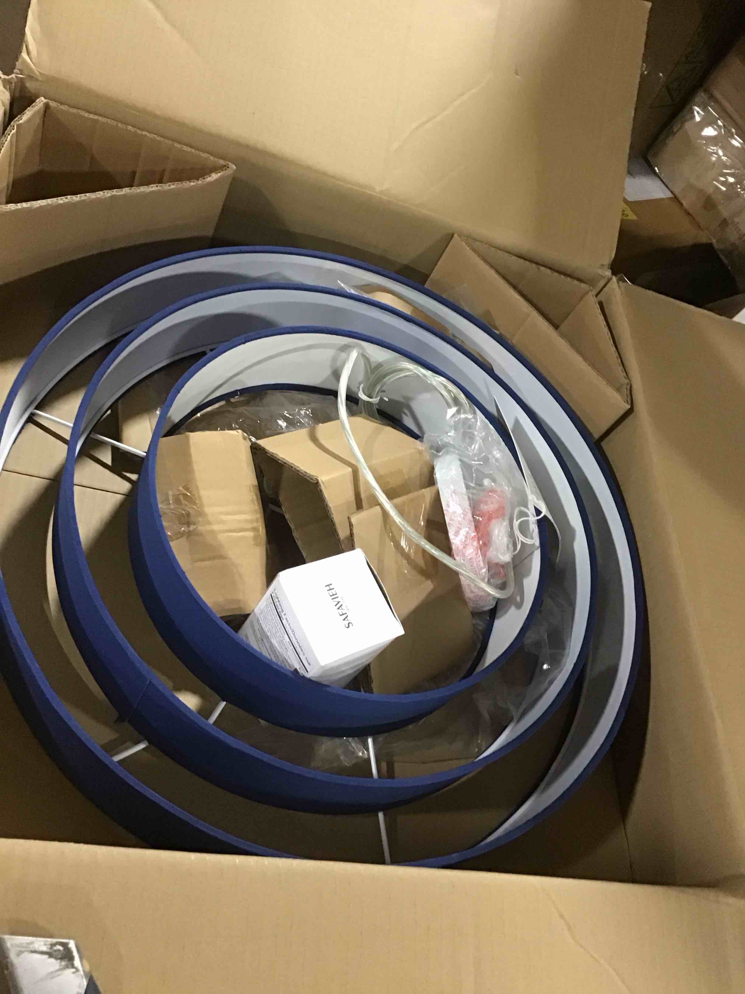 https://s3.amazonaws.com/lotting-images-prod/bidfta/RED6068565_1711992631948.jpeg