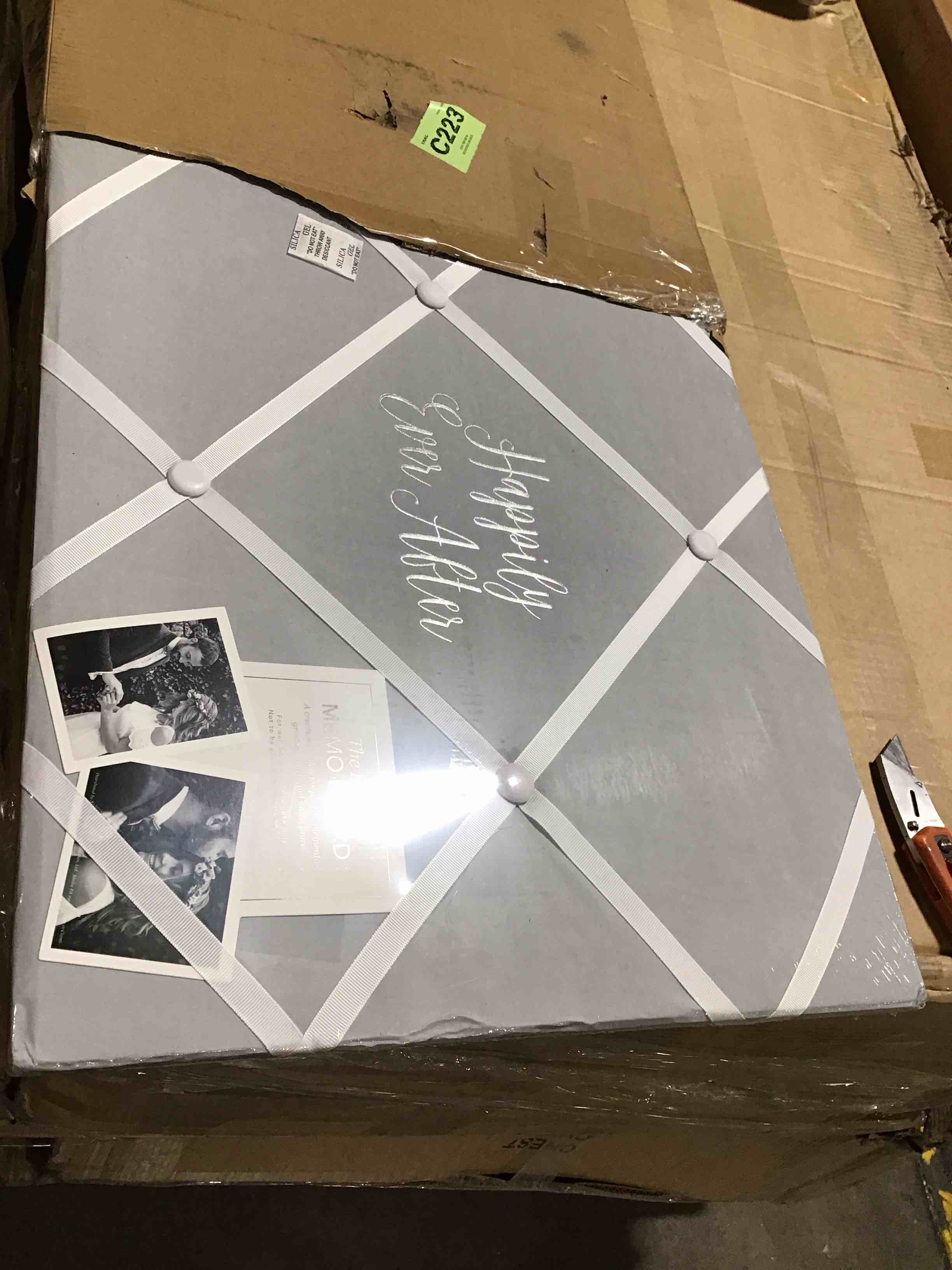 https://s3.amazonaws.com/lotting-images-prod/bidfta/RED6068802_1712083699513.jpeg