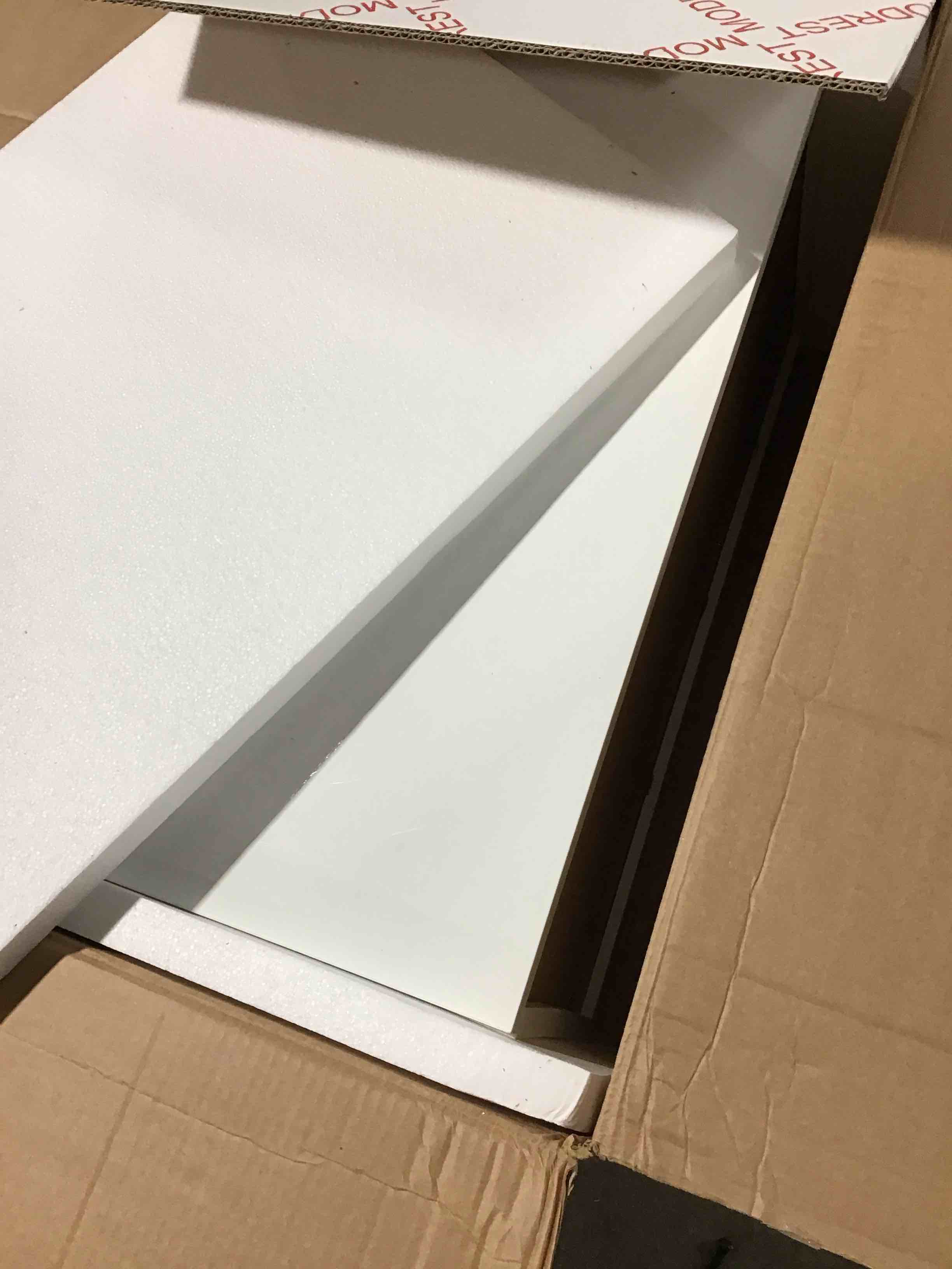https://s3.amazonaws.com/lotting-images-prod/bidfta/RED6069269_1712328226111.jpeg