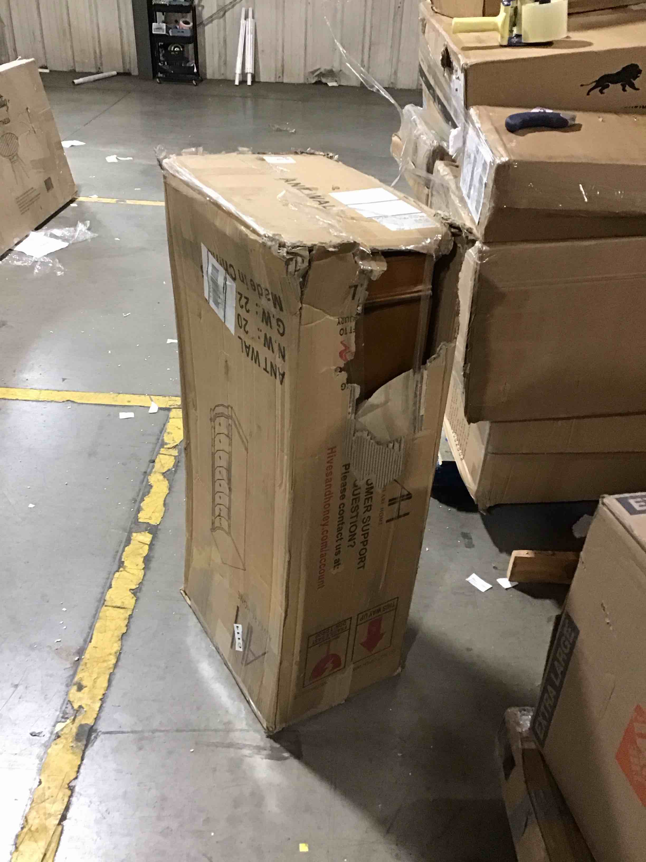 https://s3.amazonaws.com/lotting-images-prod/bidfta/RED6069285_1712330008043.jpeg