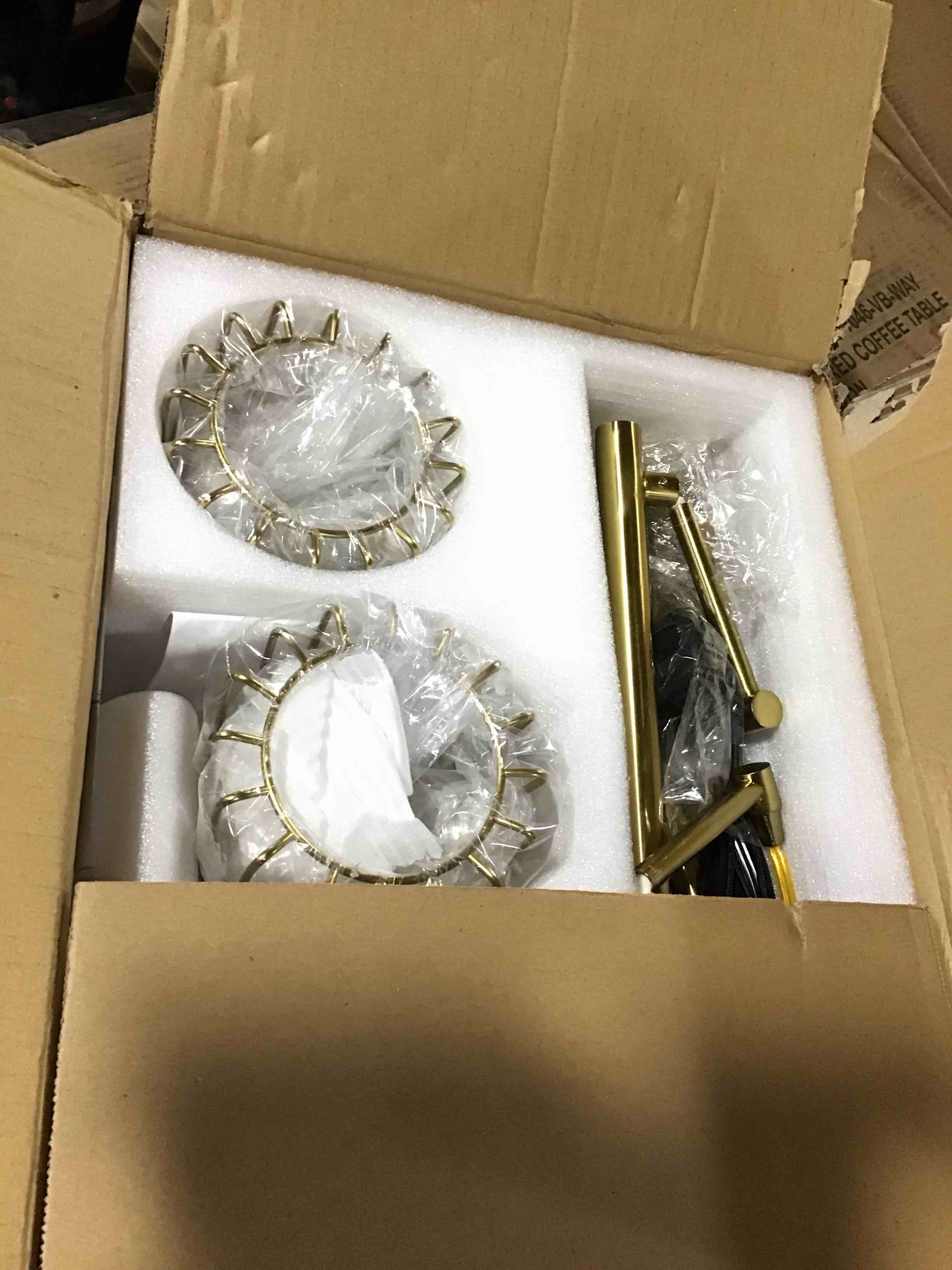 https://s3.amazonaws.com/lotting-images-prod/bidfta/RED6069291_1712330579134.jpeg