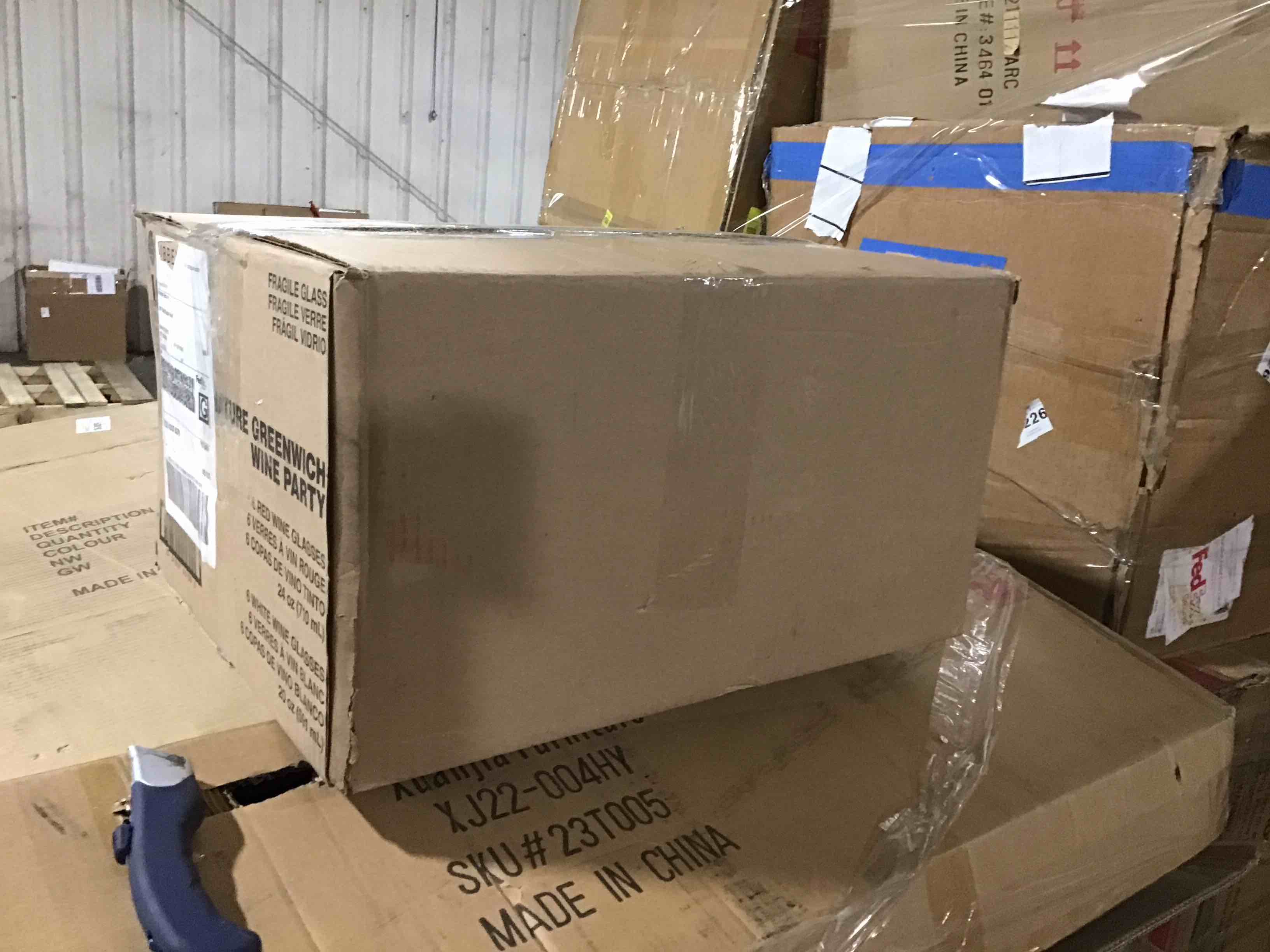 https://s3.amazonaws.com/lotting-images-prod/bidfta/RED6069292_1712331056252.jpeg