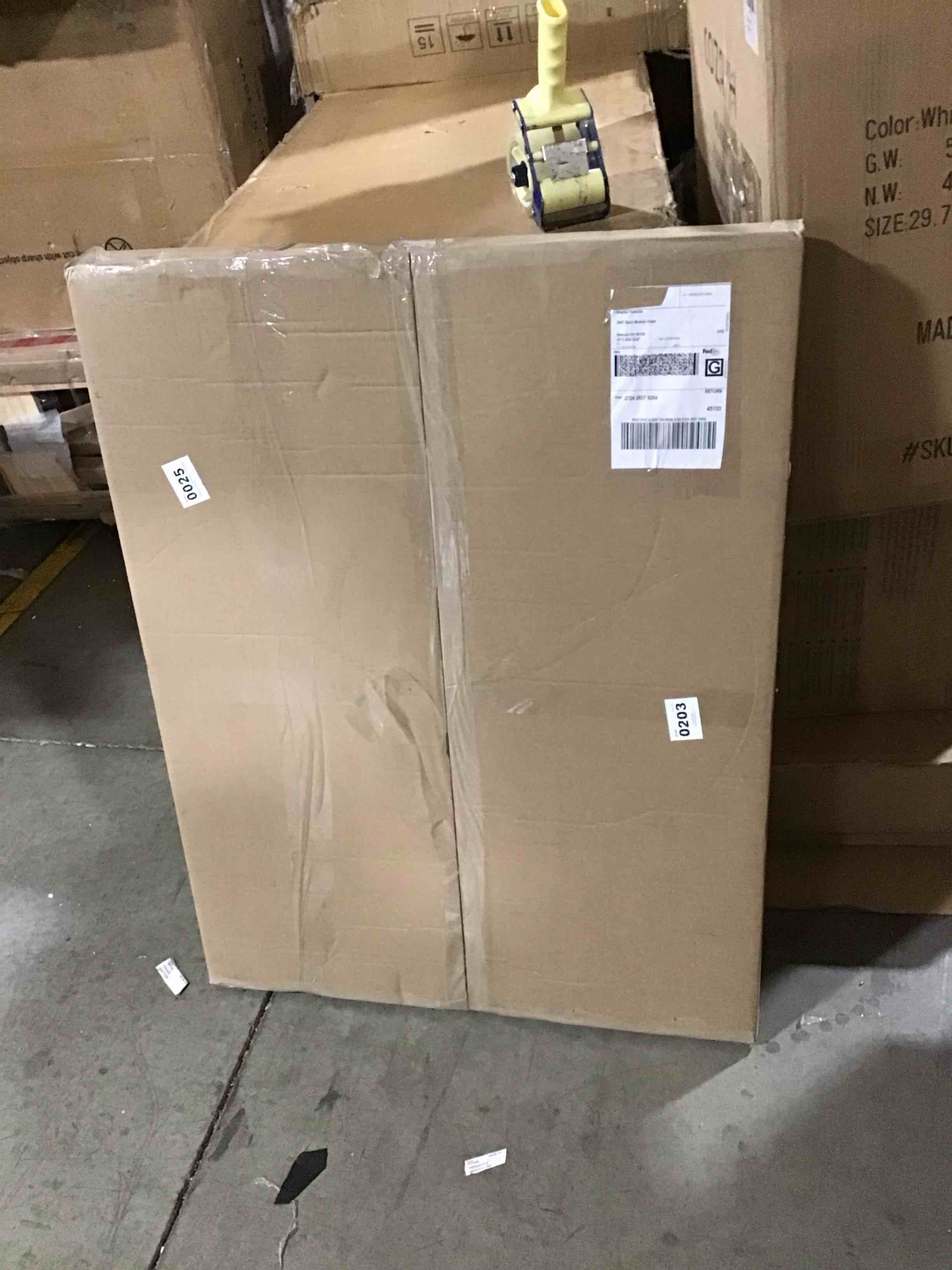 https://s3.amazonaws.com/lotting-images-prod/bidfta/RED6069293_1712330853140.jpeg