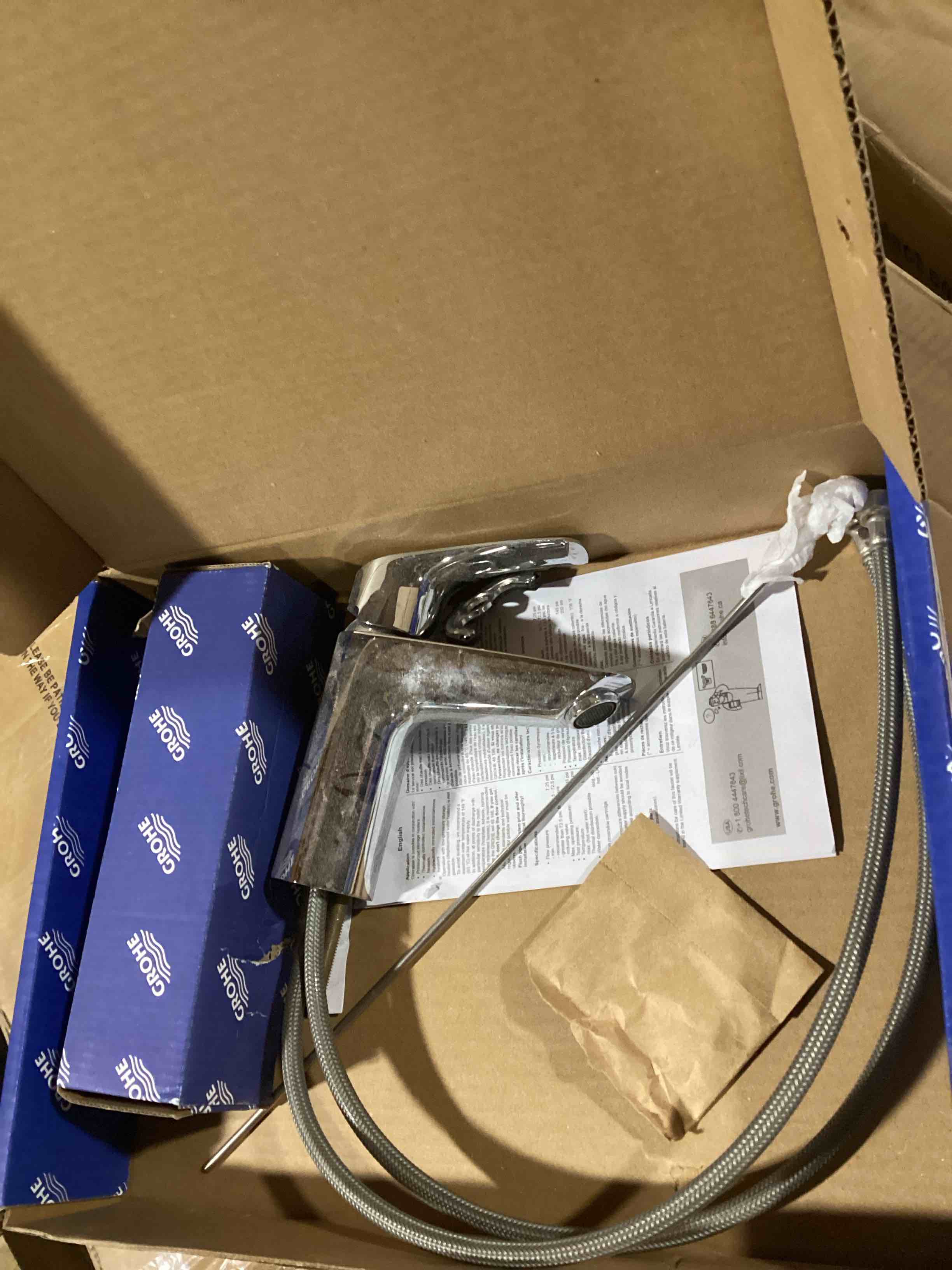 https://s3.amazonaws.com/lotting-images-prod/bidfta/RED6069678_1711732682516.jpeg