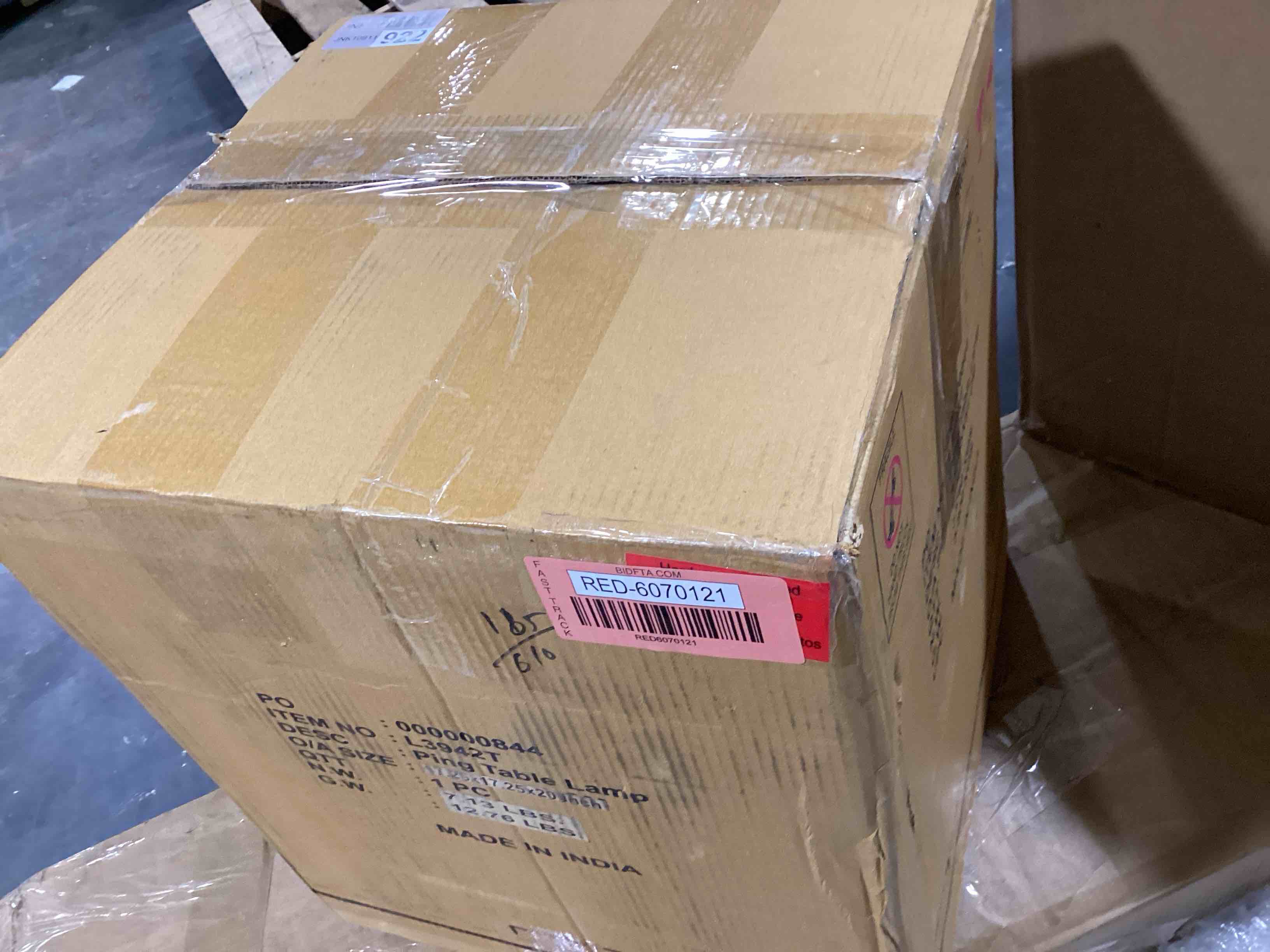 https://s3.amazonaws.com/lotting-images-prod/bidfta/RED6070121_1712252988384.jpeg