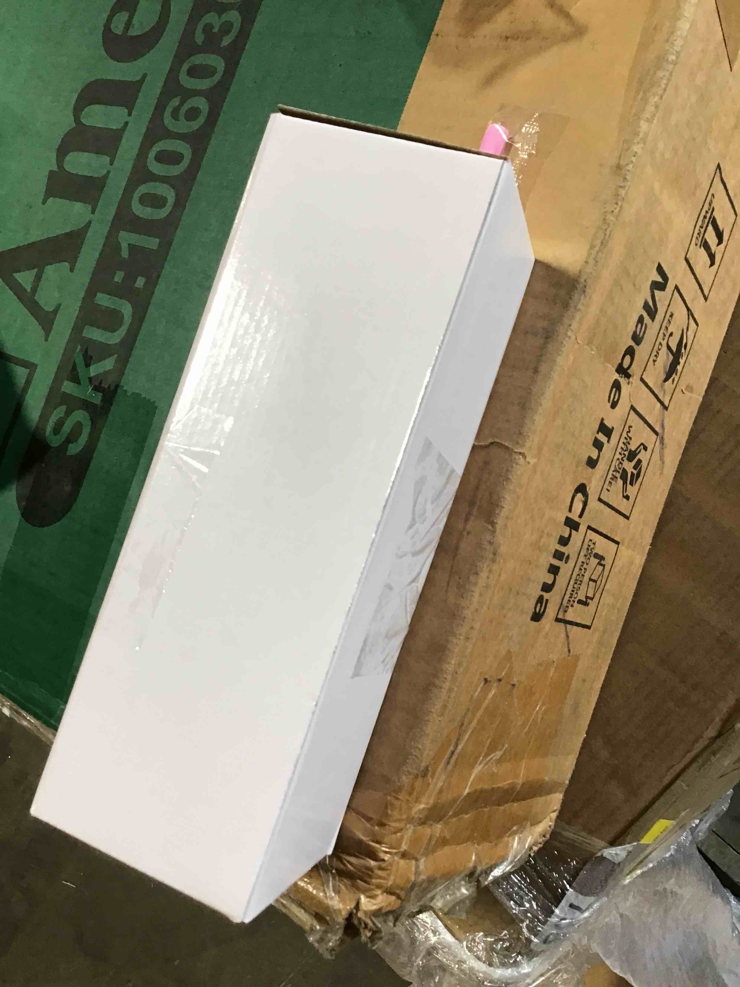 https://s3.amazonaws.com/lotting-images-prod/bidfta/RED6072433_1713270547582.jpeg