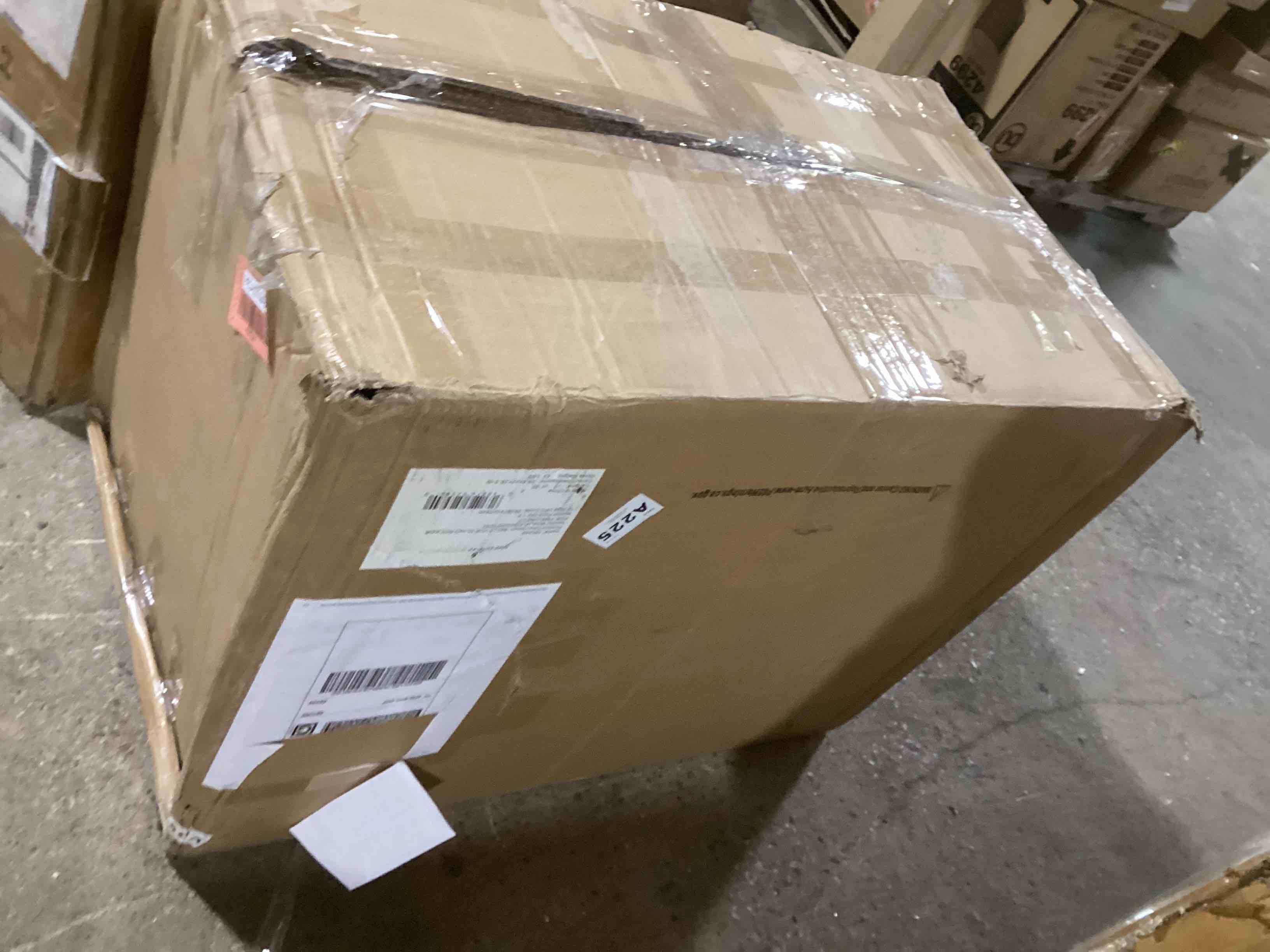 https://s3.amazonaws.com/lotting-images-prod/bidfta/RED6072949_1713887868408.jpeg