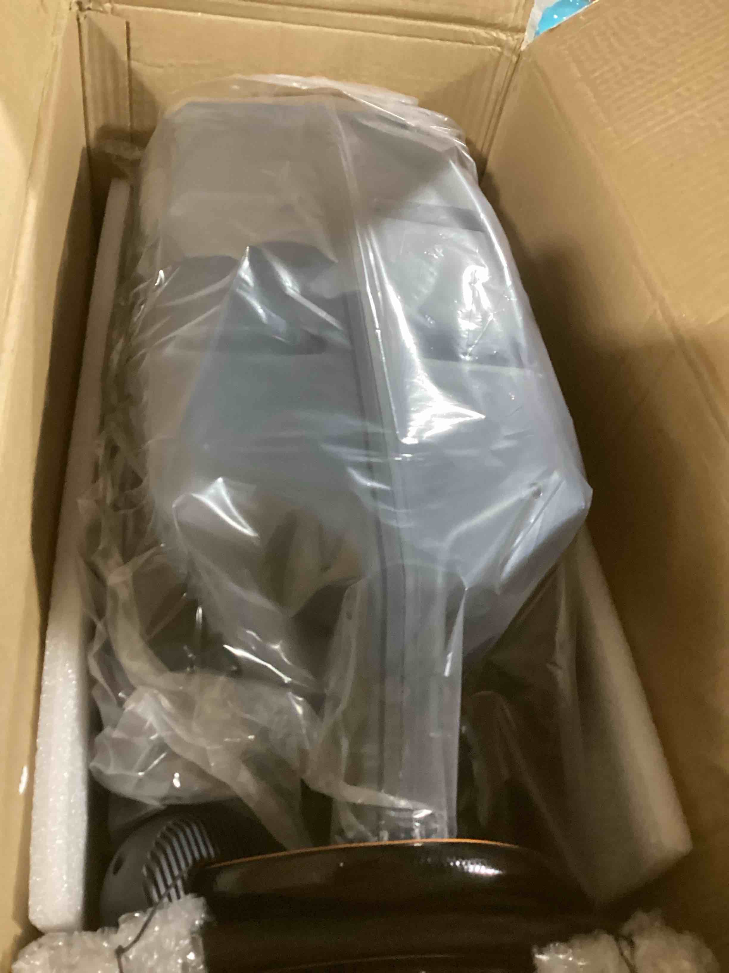 https://s3.amazonaws.com/lotting-images-prod/bidfta/RED6073208_1714157851828.jpeg