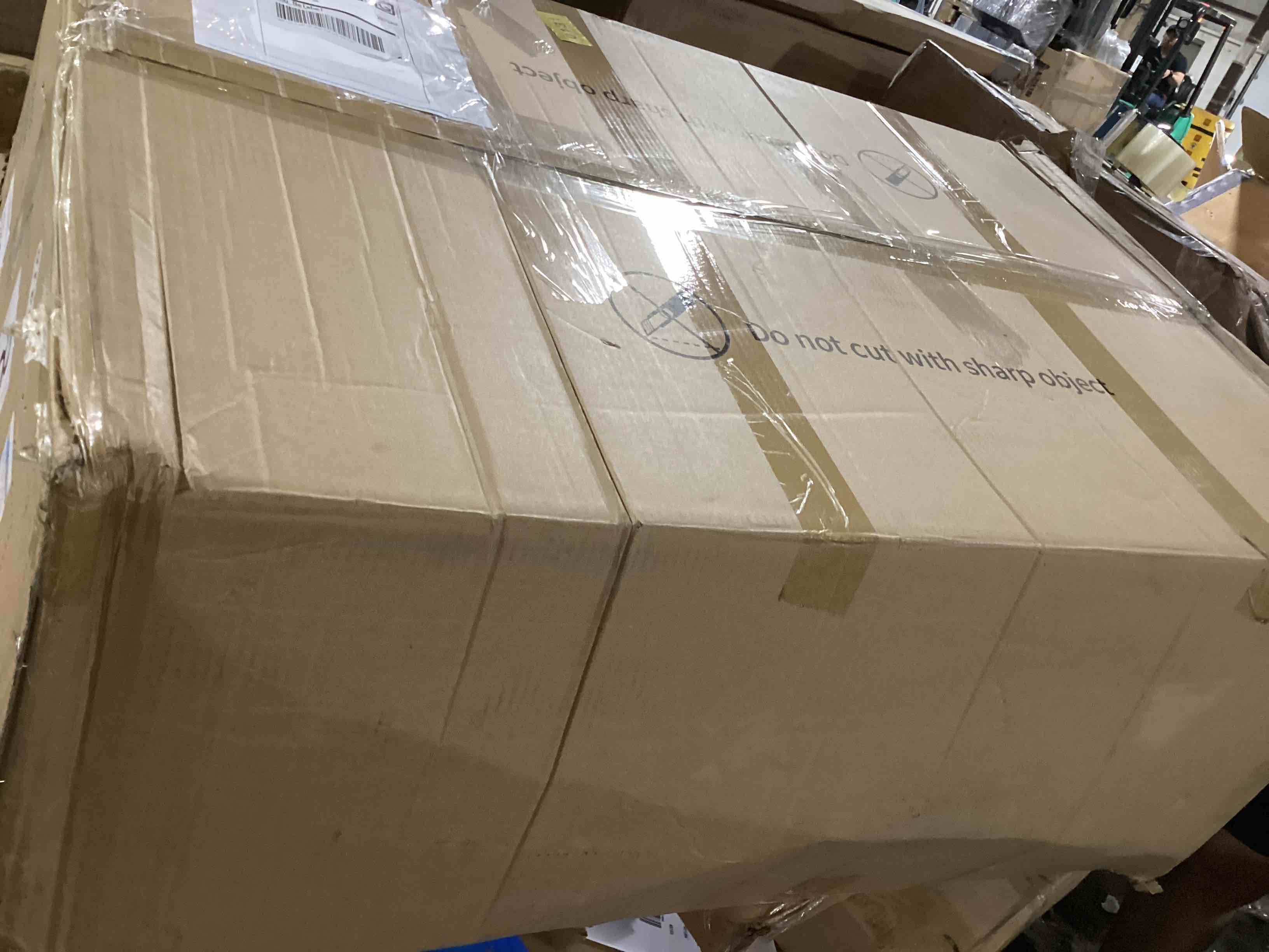 https://s3.amazonaws.com/lotting-images-prod/bidfta/RED6073446_1714663579006.jpeg