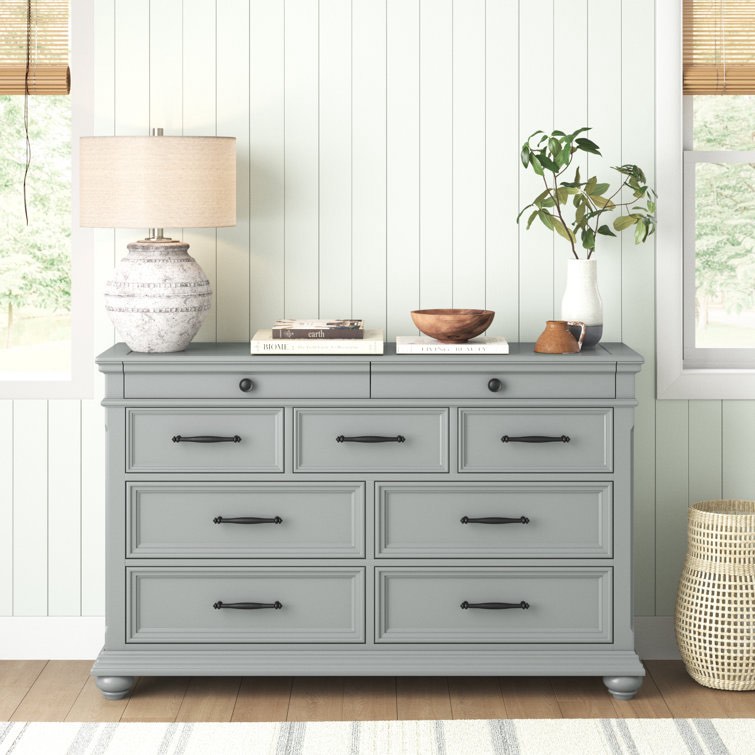 Amarillis 9-Dawer Dresser Amarilis 