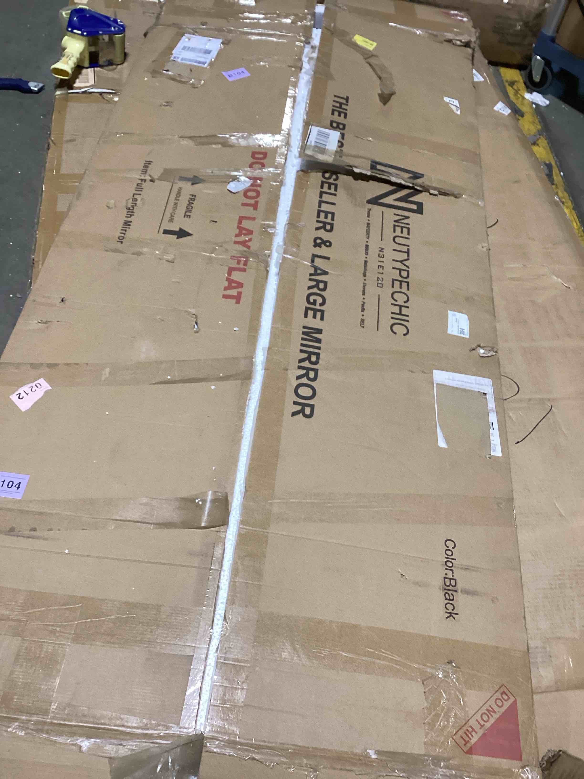 https://s3.amazonaws.com/lotting-images-prod/bidfta/RED6074678_1716914614292.jpeg