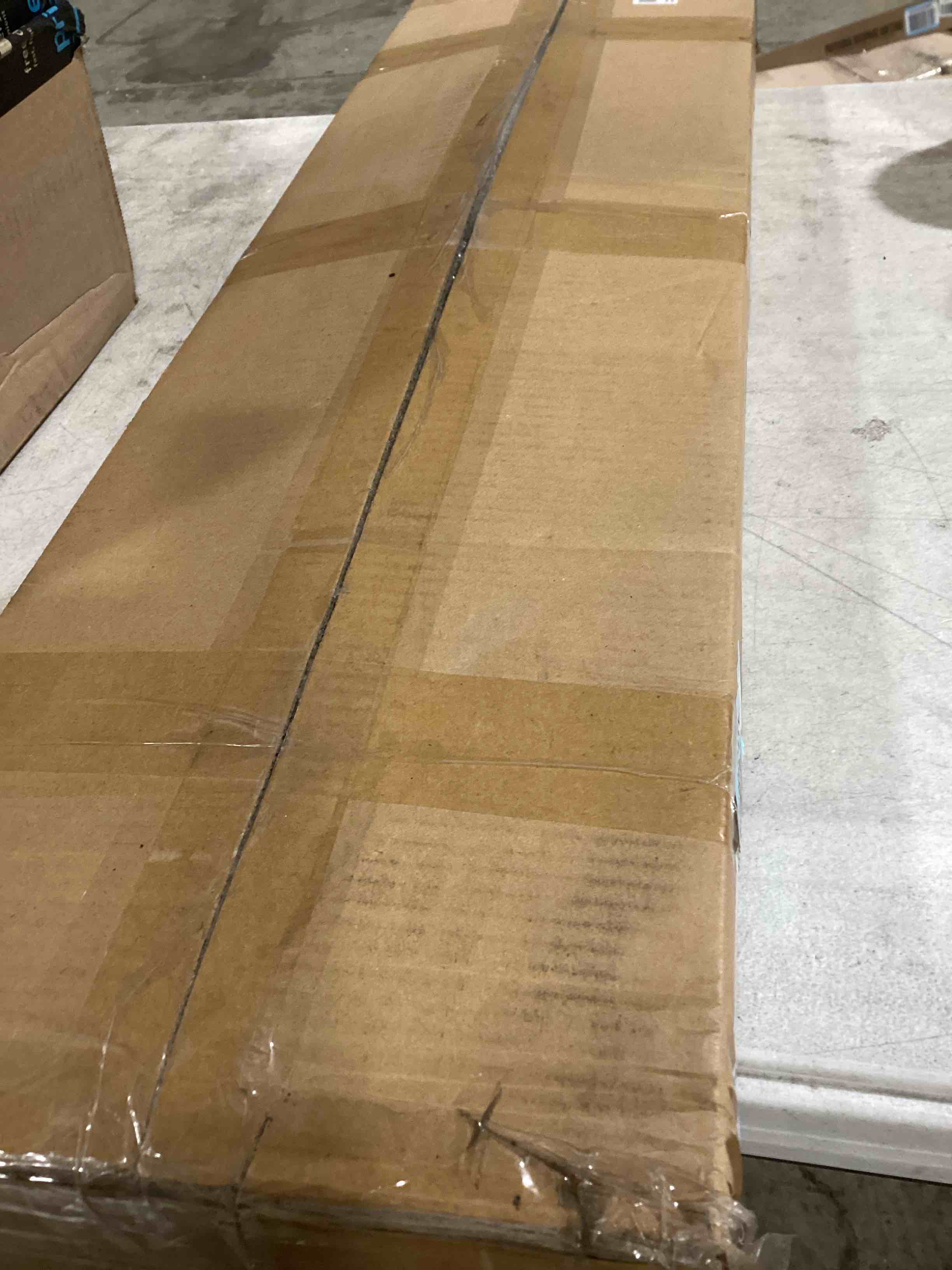 https://s3.amazonaws.com/lotting-images-prod/bidfta/RED6074894_1717004051195.jpeg