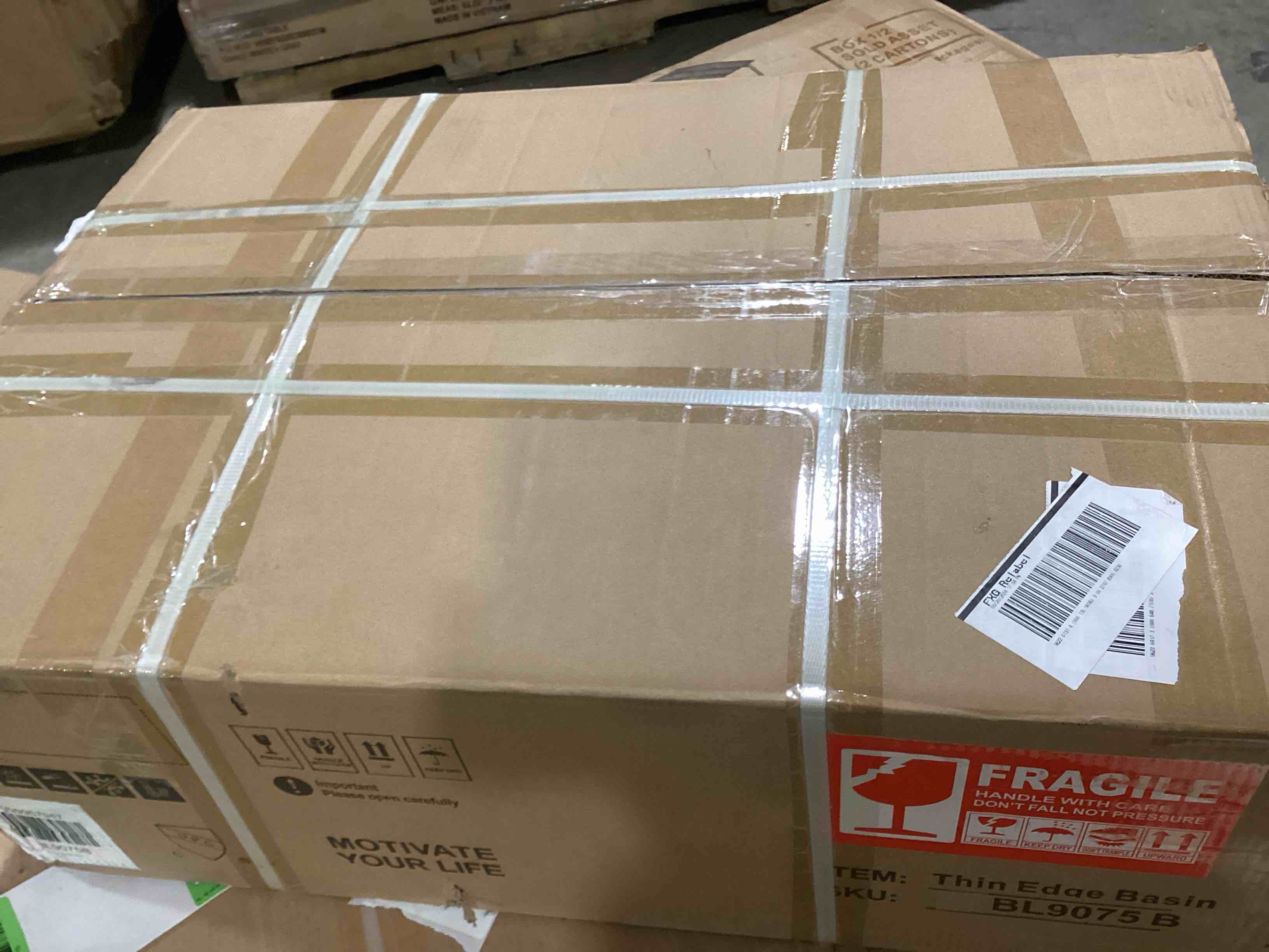 https://s3.amazonaws.com/lotting-images-prod/bidfta/RED6075232_1717428624163.jpeg