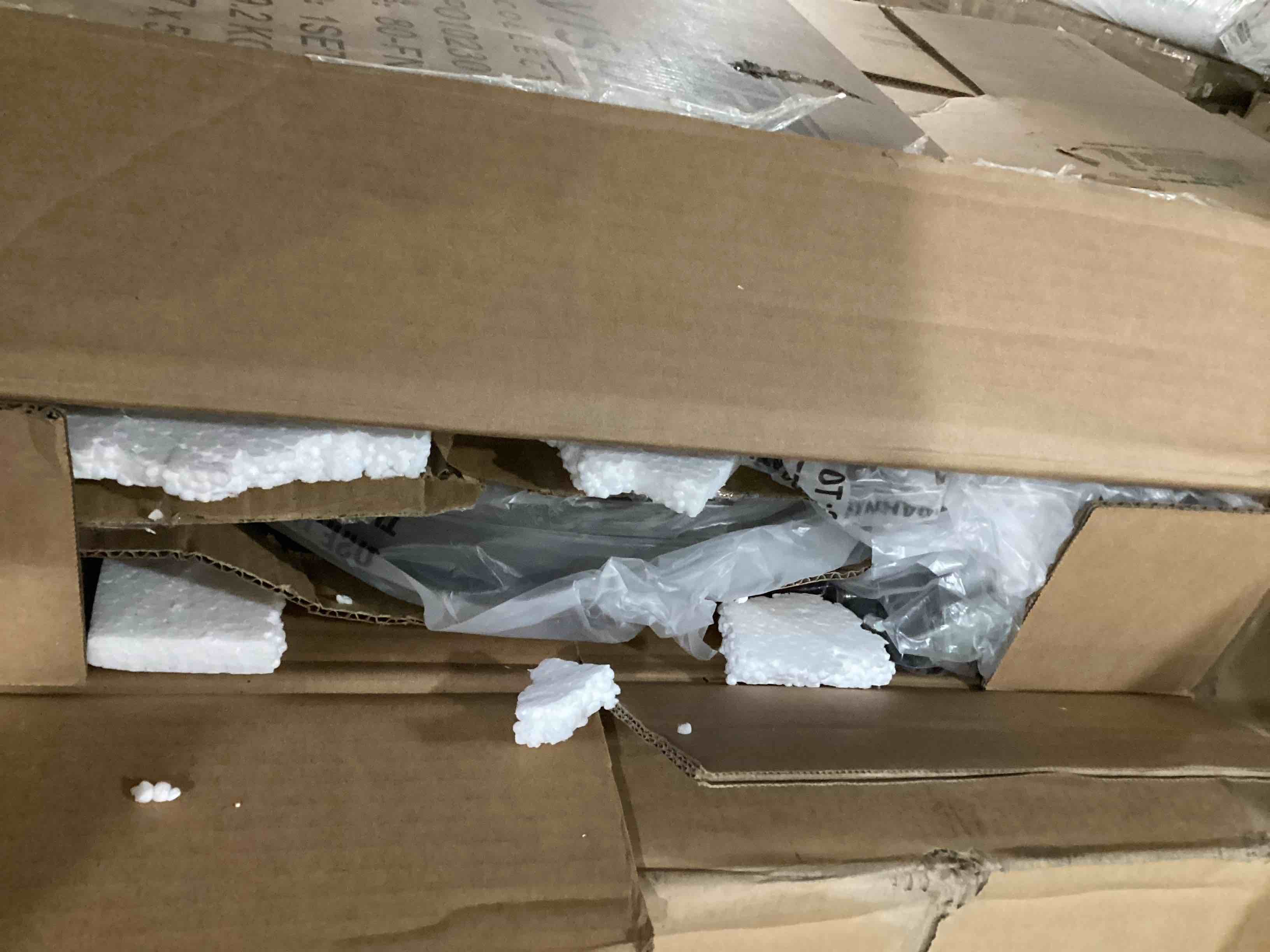 https://s3.amazonaws.com/lotting-images-prod/bidfta/RED6075686_1712056825574.jpeg