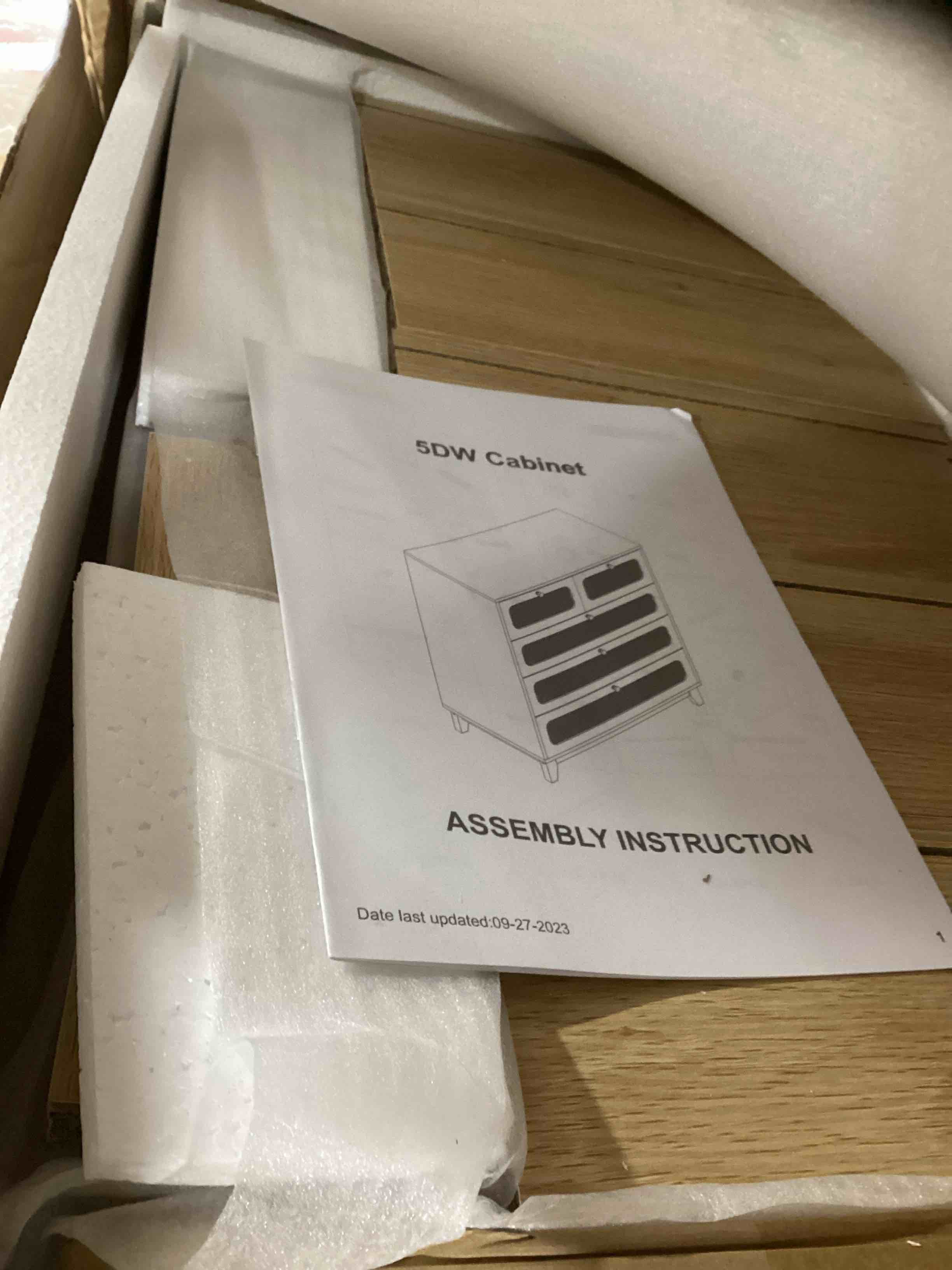 https://s3.amazonaws.com/lotting-images-prod/bidfta/RED6076654_1714142234029.jpeg