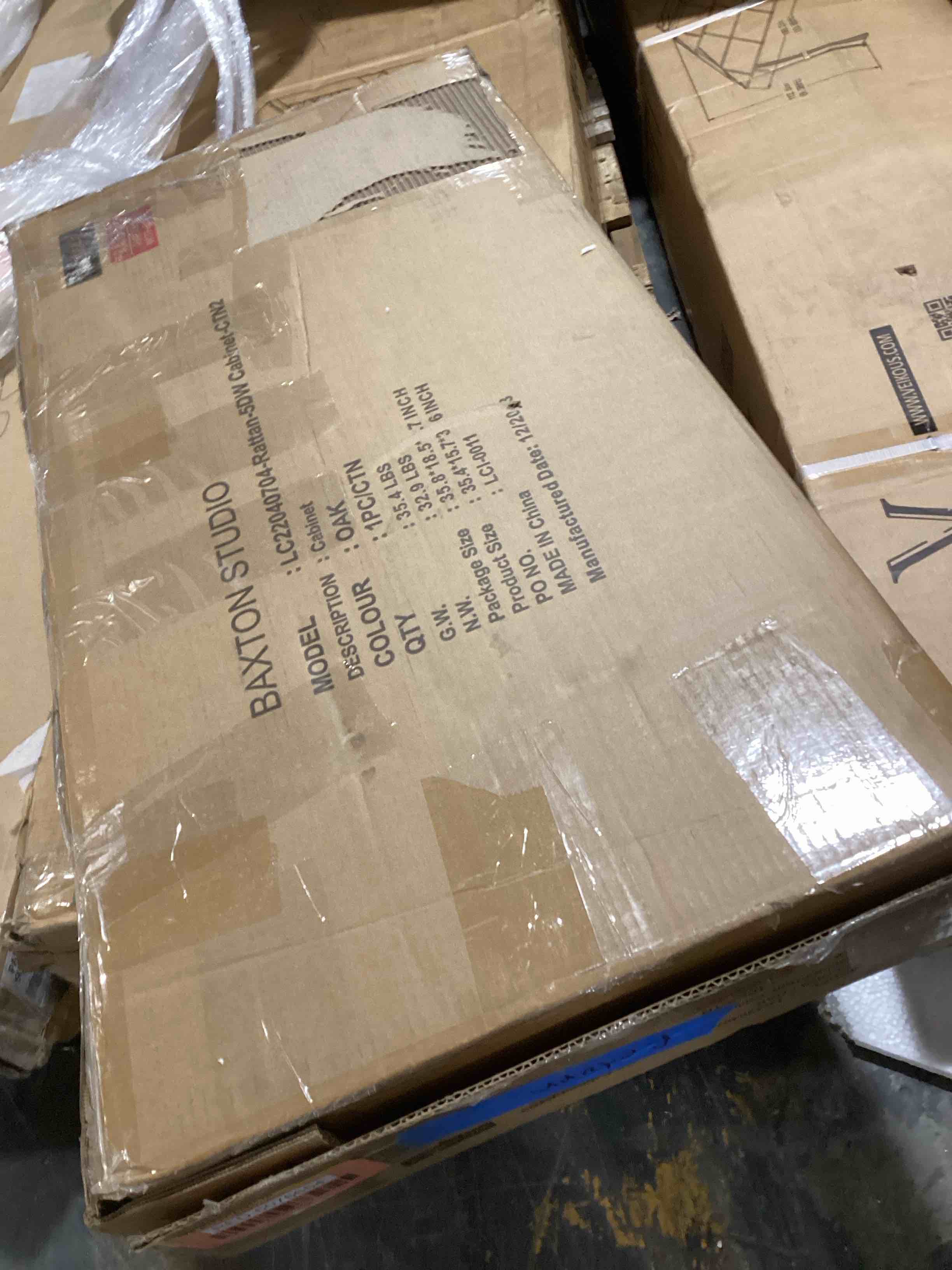 https://s3.amazonaws.com/lotting-images-prod/bidfta/RED6076654_1714142275225.jpeg
