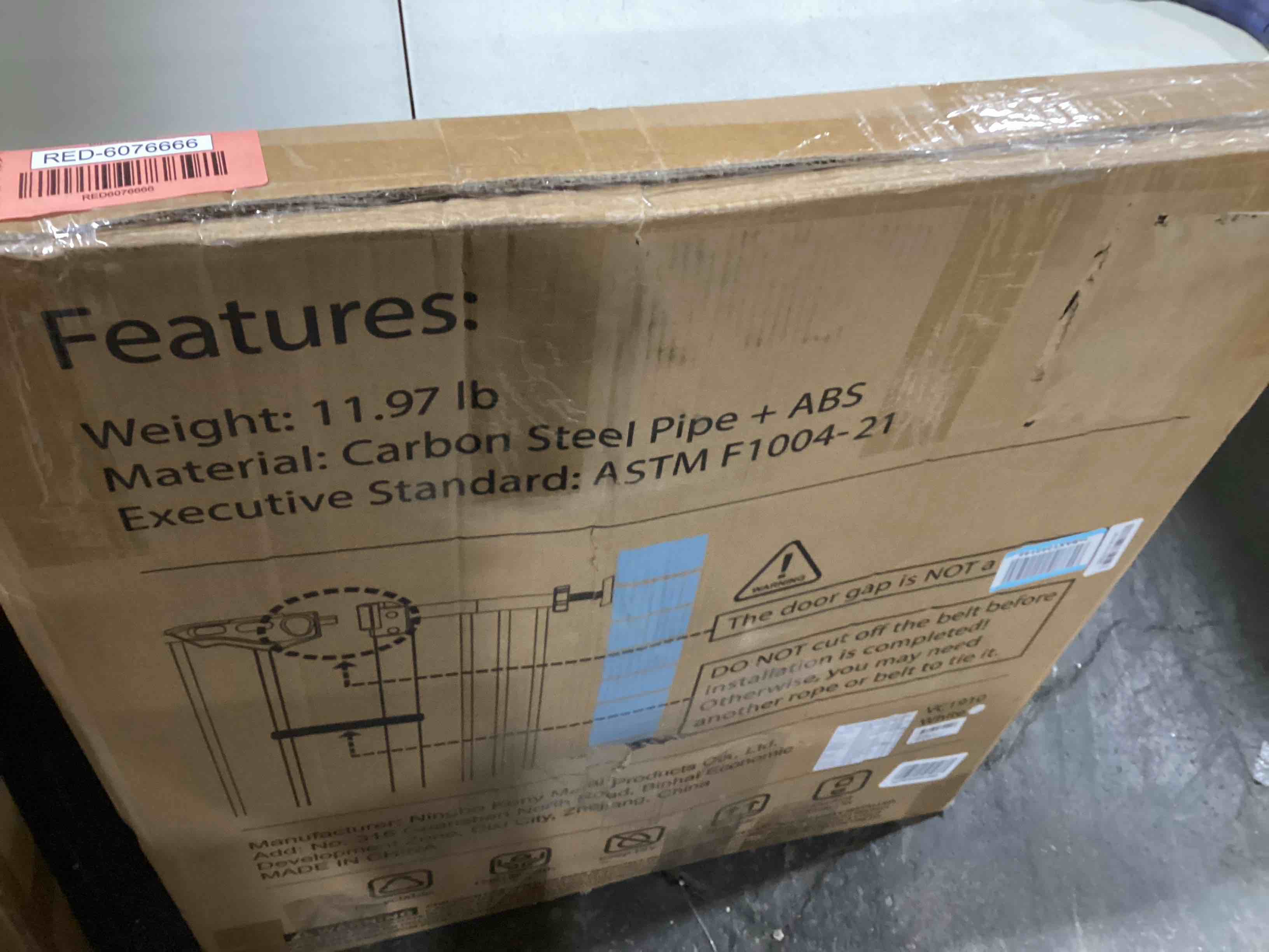 https://s3.amazonaws.com/lotting-images-prod/bidfta/RED6076666_1714144180122.jpeg